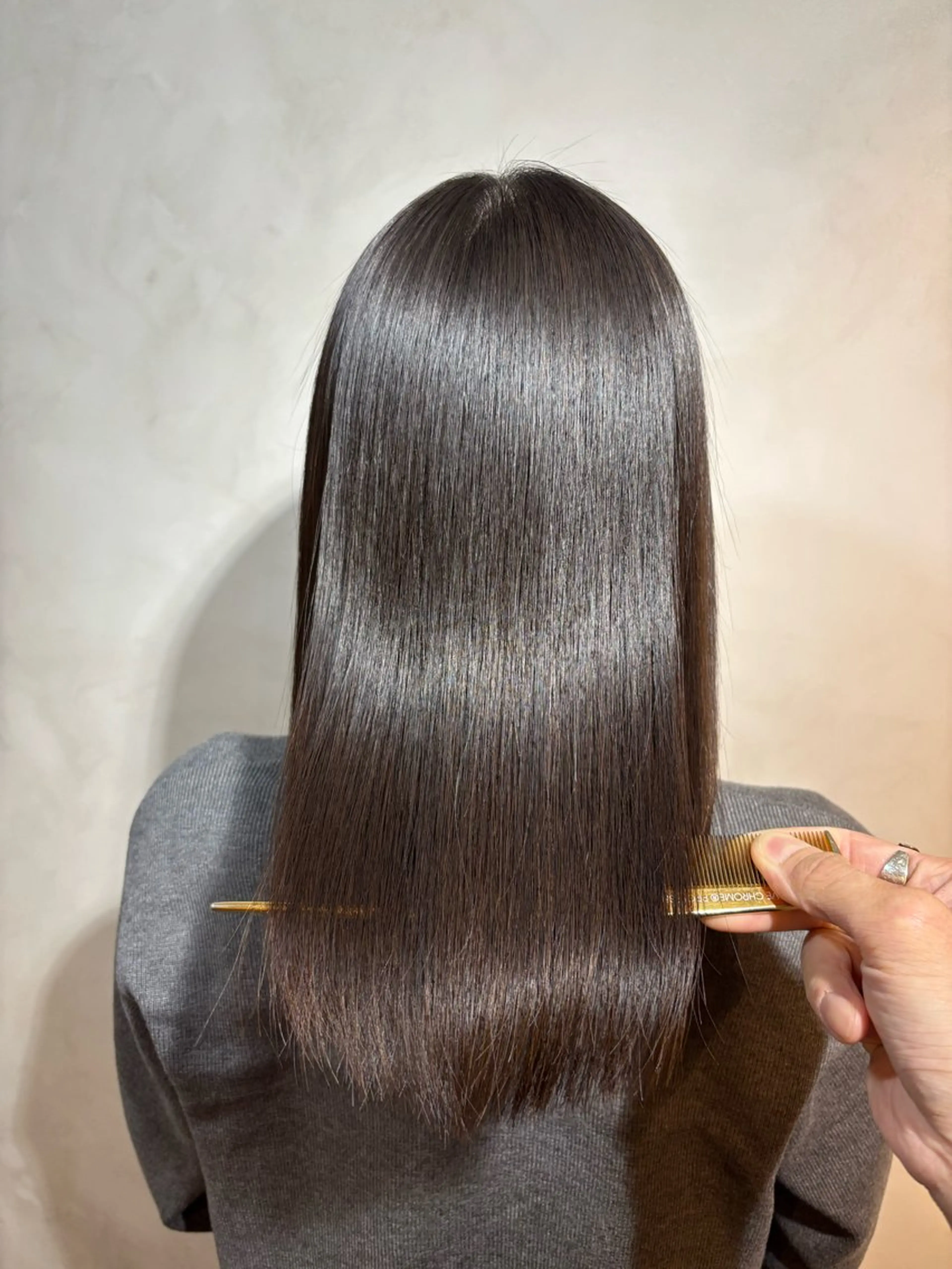 ミディアム カット 縮毛矯正 トリートメント ヘッドスパ 美髪矯正 🌈髪質改善 山下のヘアスタイル