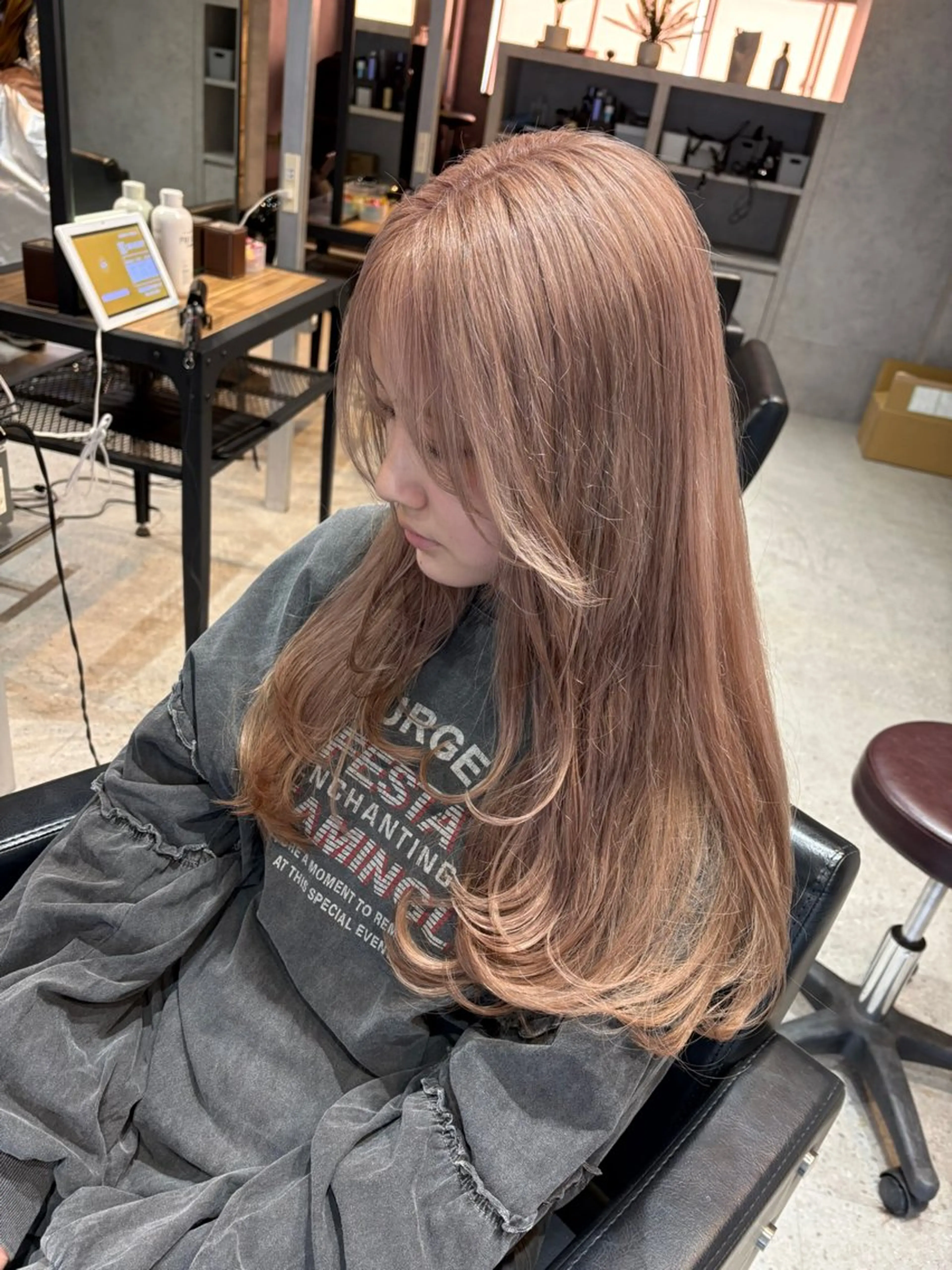 カット&ブリーチカラー（デザインカラーあり）&極上トリートメント透明感重視⭐️の写真