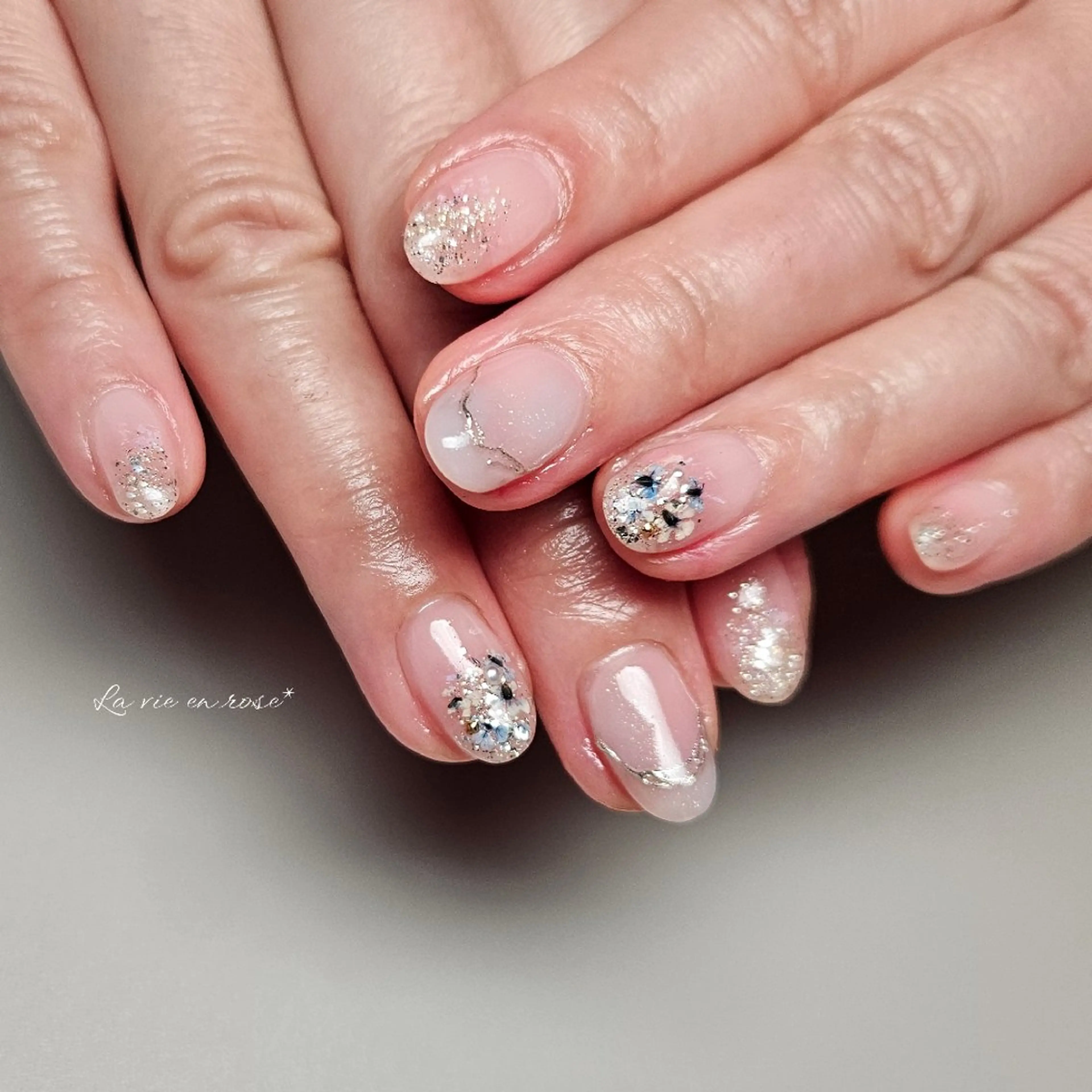 ネイル ラヴィアン ローズのネイルデザイン