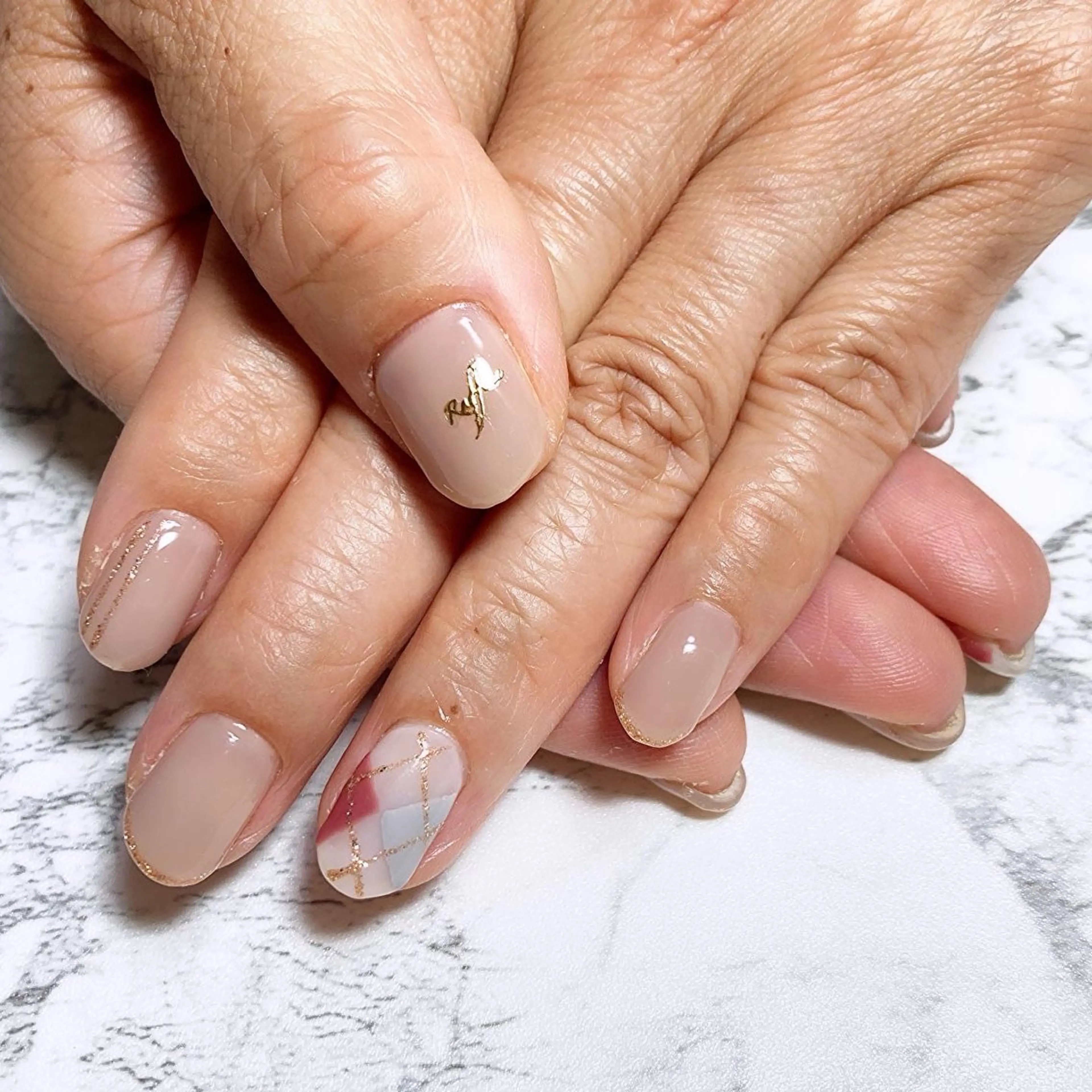 ネイル 手書きが得意🖌️ Y’s  nailのネイルデザイン