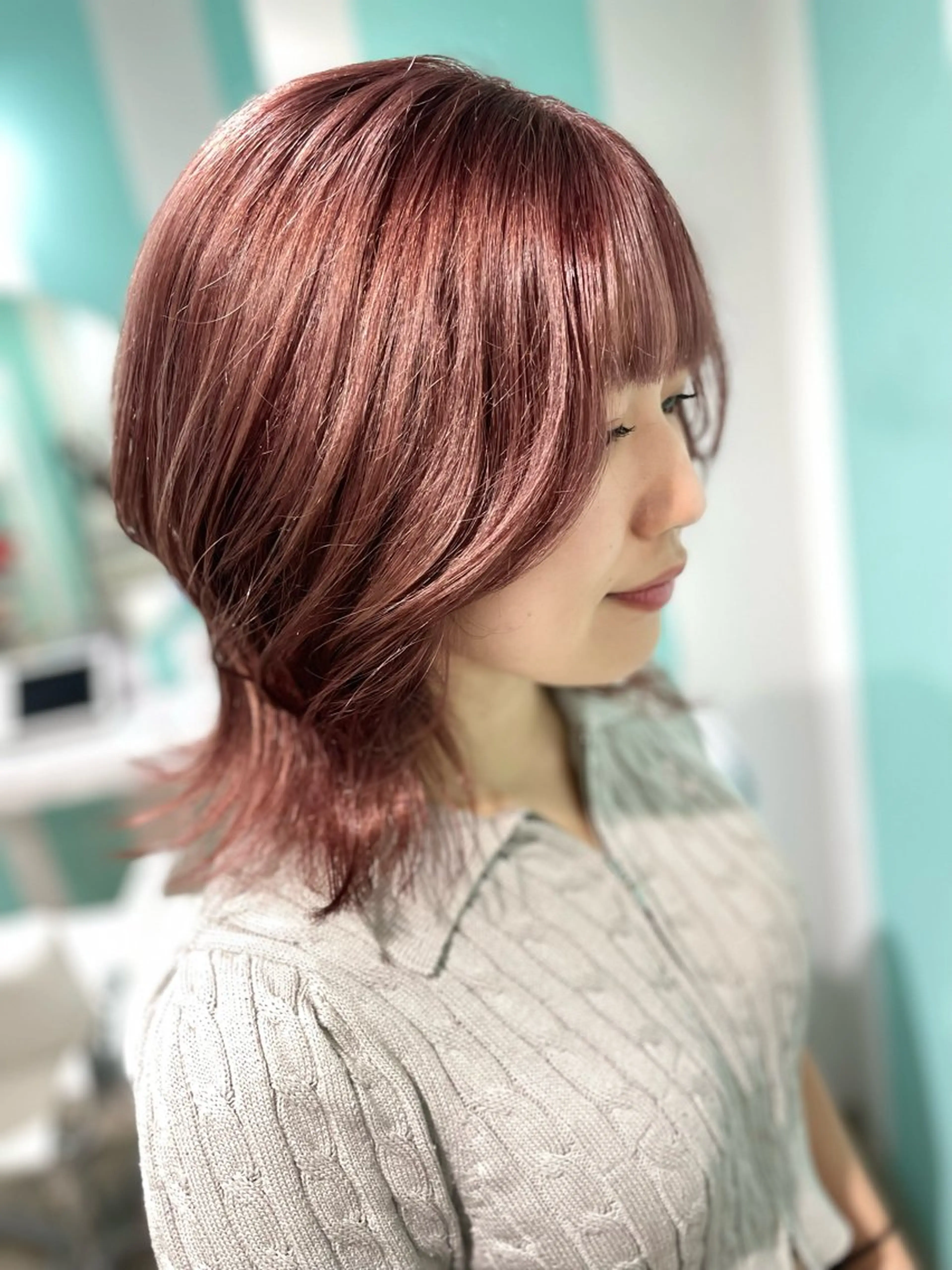 ショート ヘアカラー 原 千景のヘアスタイル