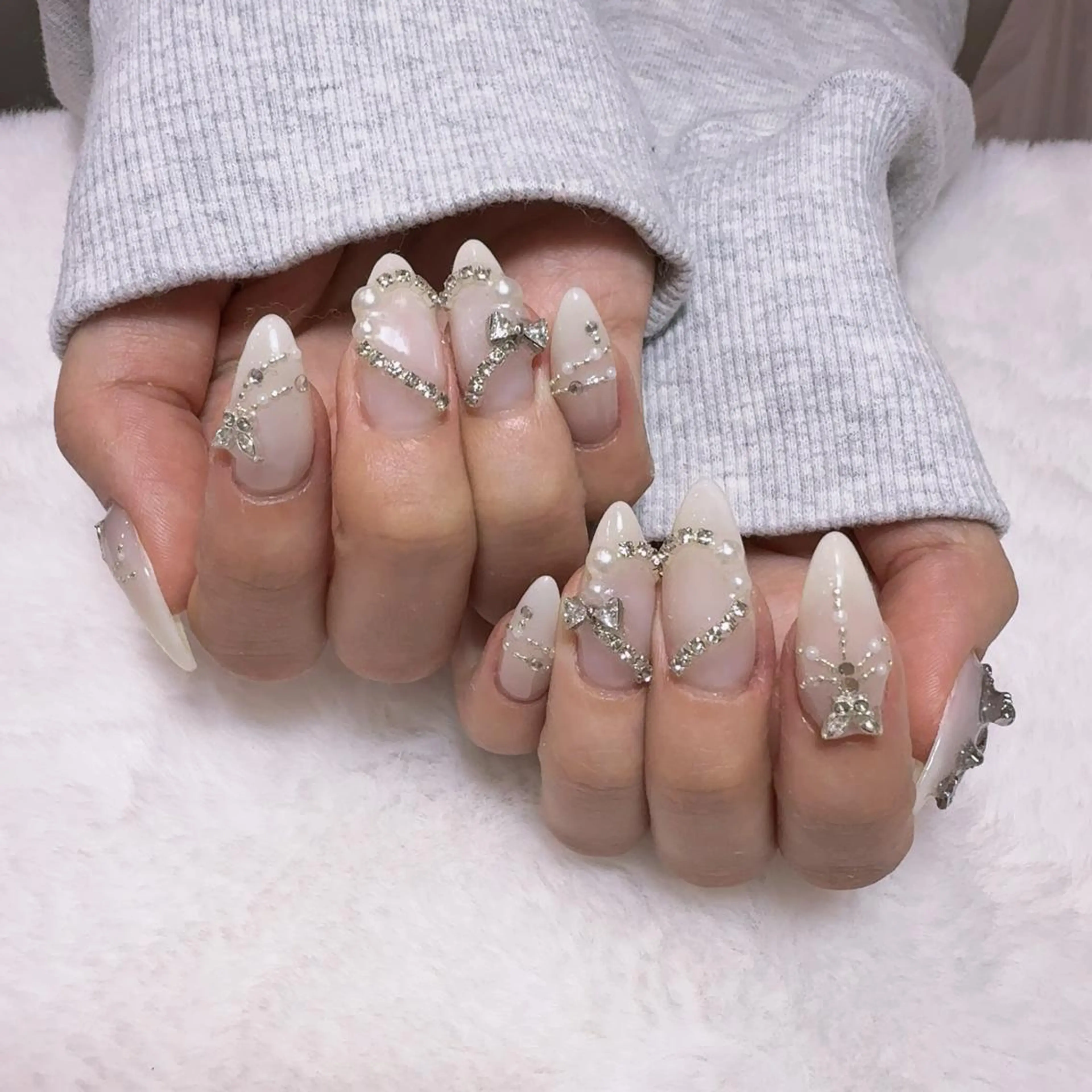 ネイル アートネイル フラッシュネイル ジェルネイル 氷ネイル・うるうるネイル キラキラネイル You&Me Yuiのネイルデザイン