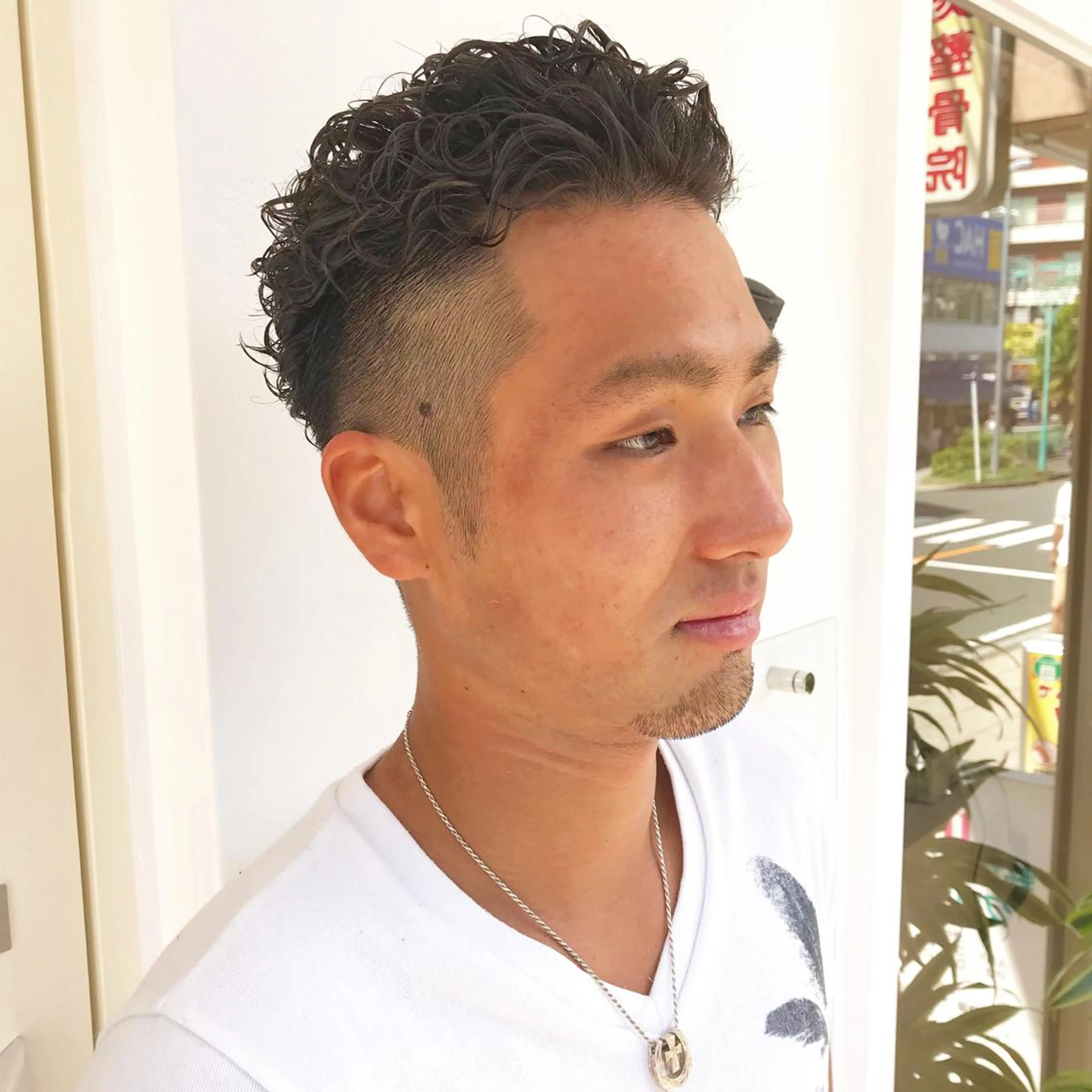 パーマ メンズ ビジネス フェードカット カルマパーマ メンズパーマ プードルパーマ カット パーマ 🟦メンズパーマ🟦 横浜駅｜小上馬淳司のヘアスタイル