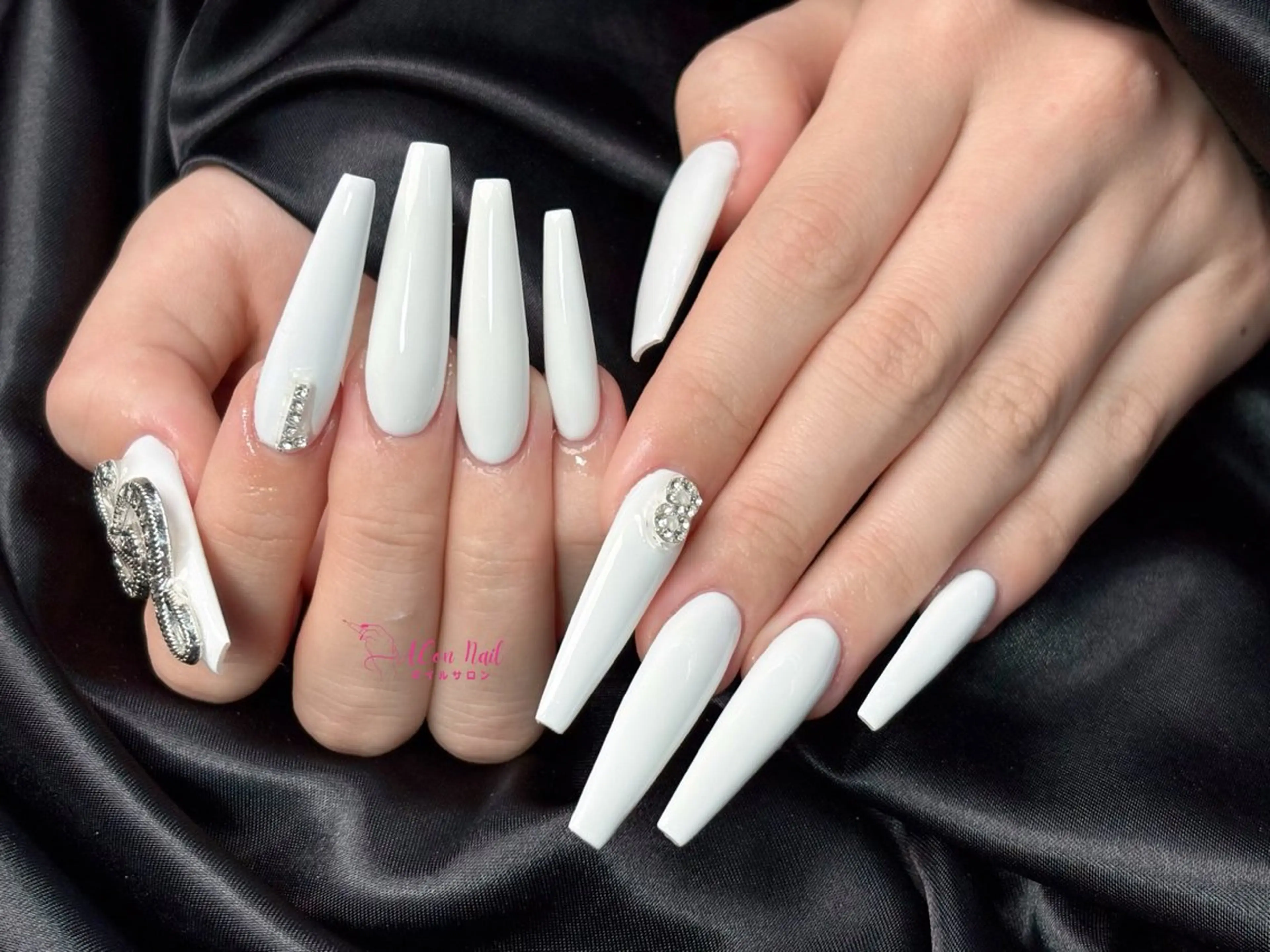ネイル 桜ネイル 長さ出し フラワーネイル フレンチネイル ジェルネイル ハンドネイル AConNailSalon所属・ACon NailSalonのネイルデザイン