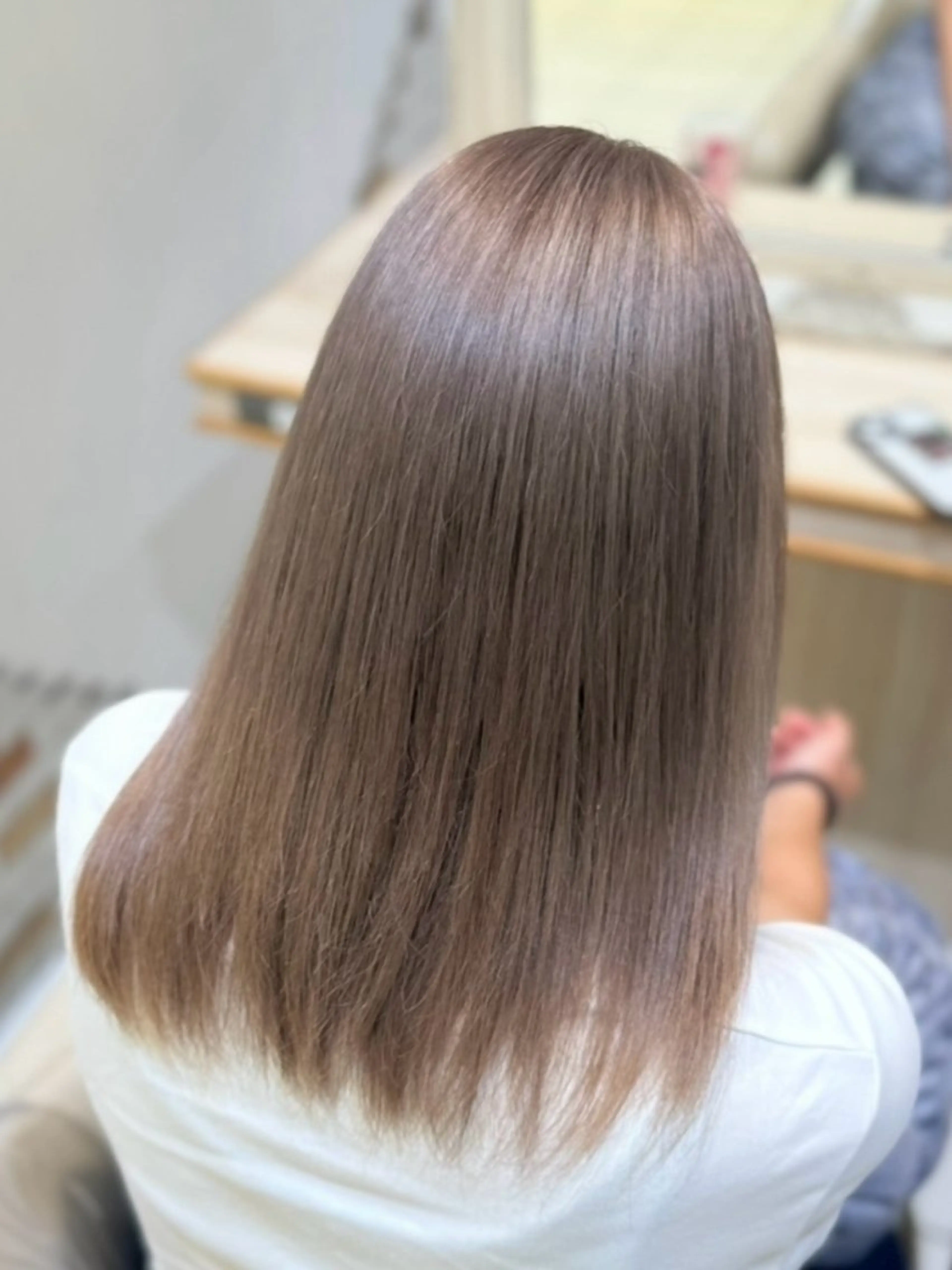 セミロング ✨Notoブリーチ 無しダブルカラー✨のヘアスタイル