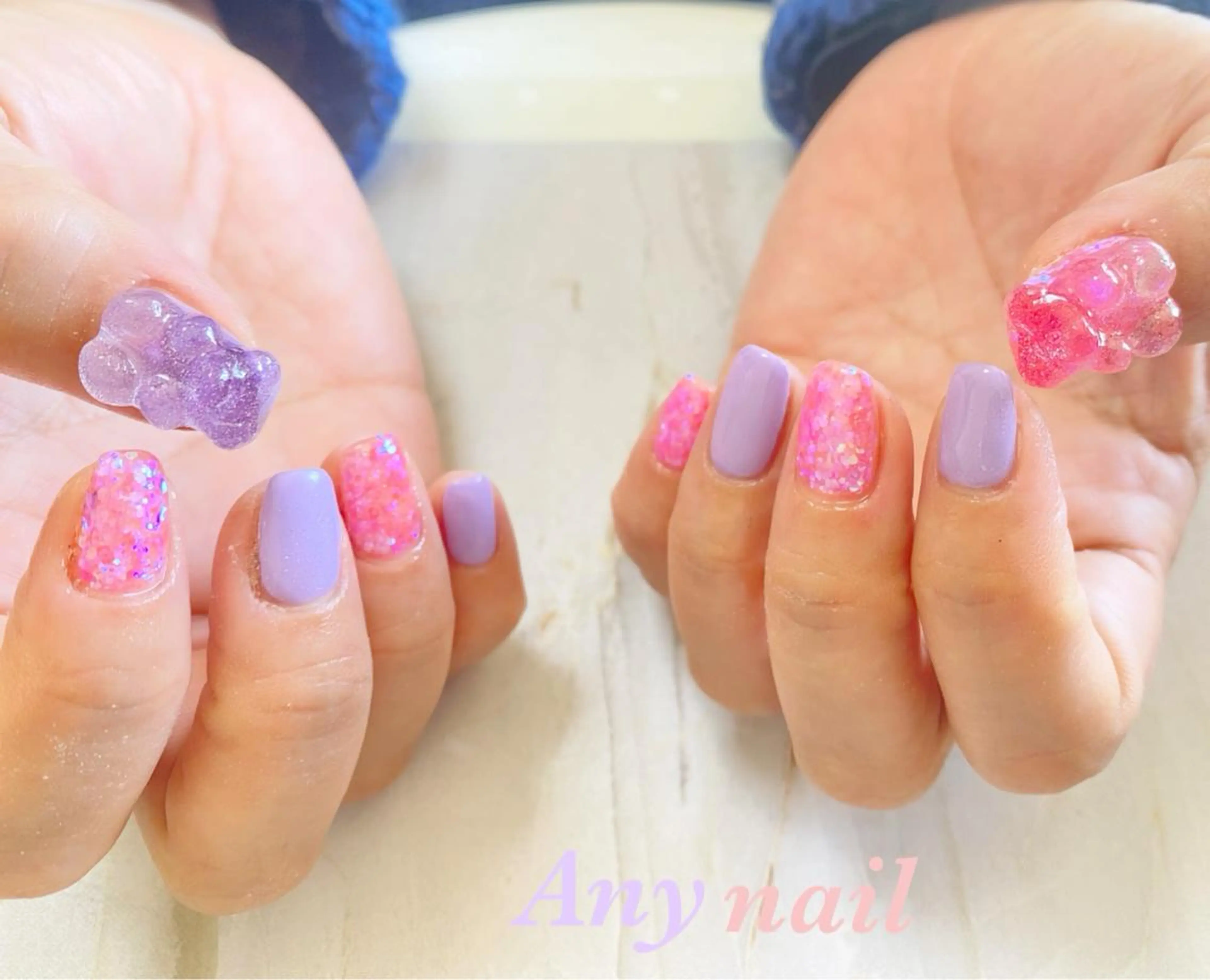 ネイル ブルー ホログラムネイル ワンカラーネイル ピンク パープル 岩澤 恵子のネイルデザイン