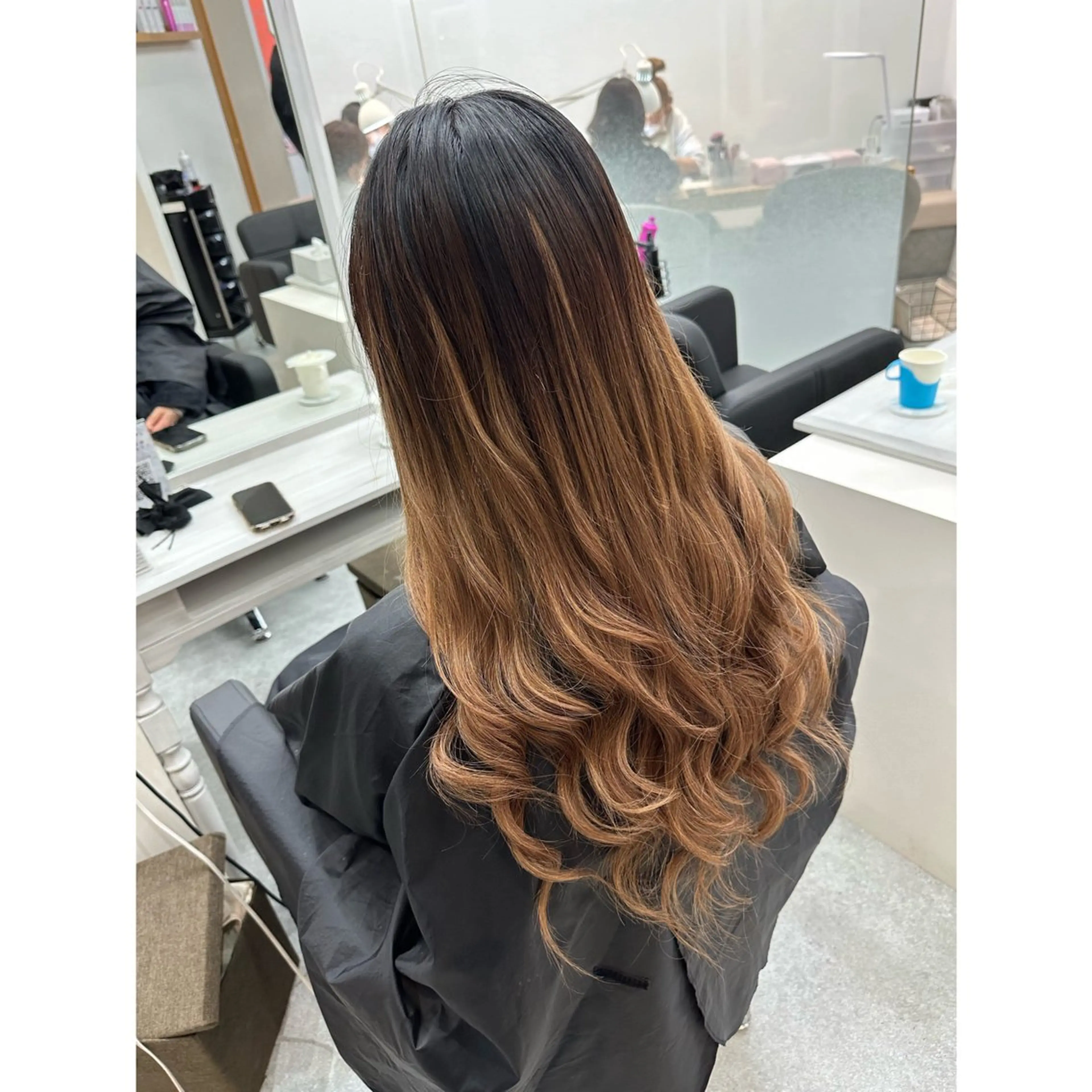 ロング カット エクステ 韓国ヘア×ハイトーン AYA💫のヘアスタイル