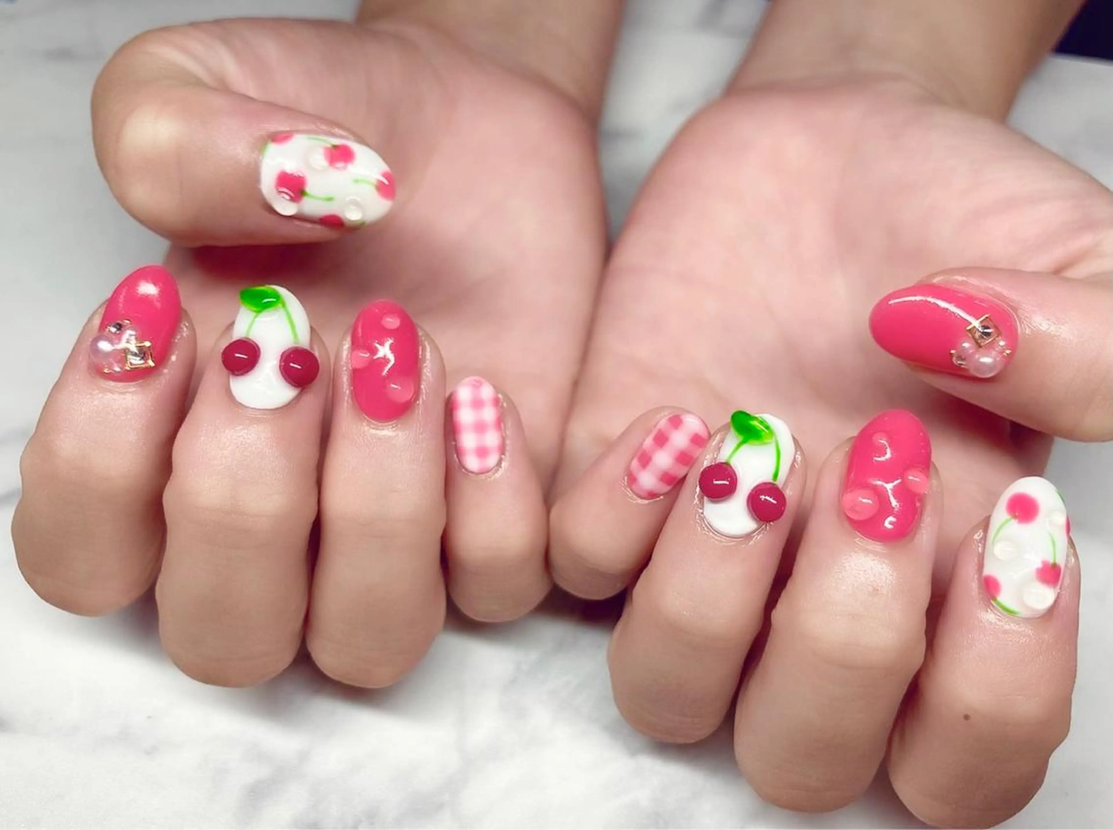 ネイル ジェルネイル パラジェル 夏ネイル Nail&eye Belire 新宿のネイルデザイン