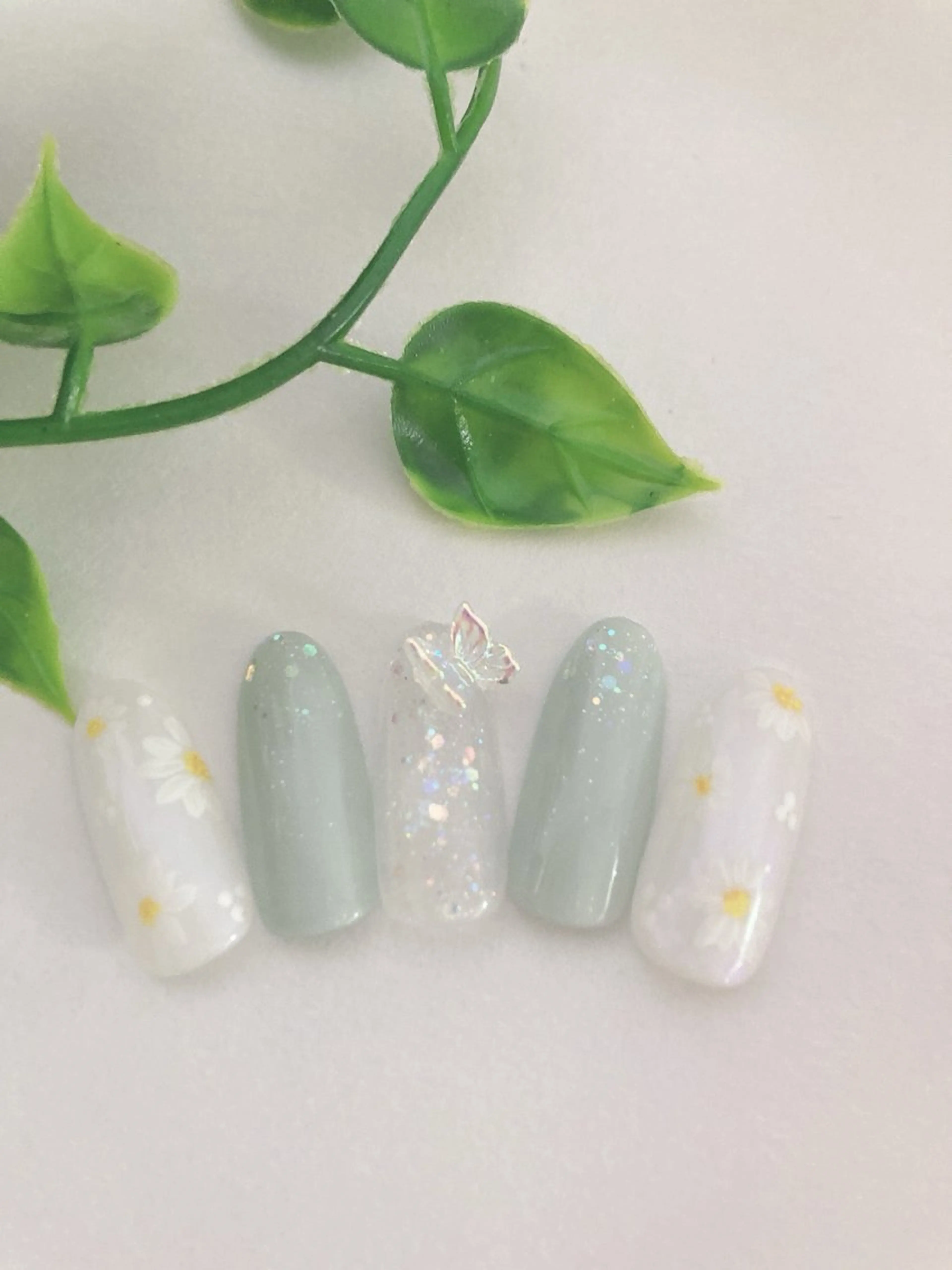 ネイル ハンドネイル 💐 e’clatのネイルデザイン