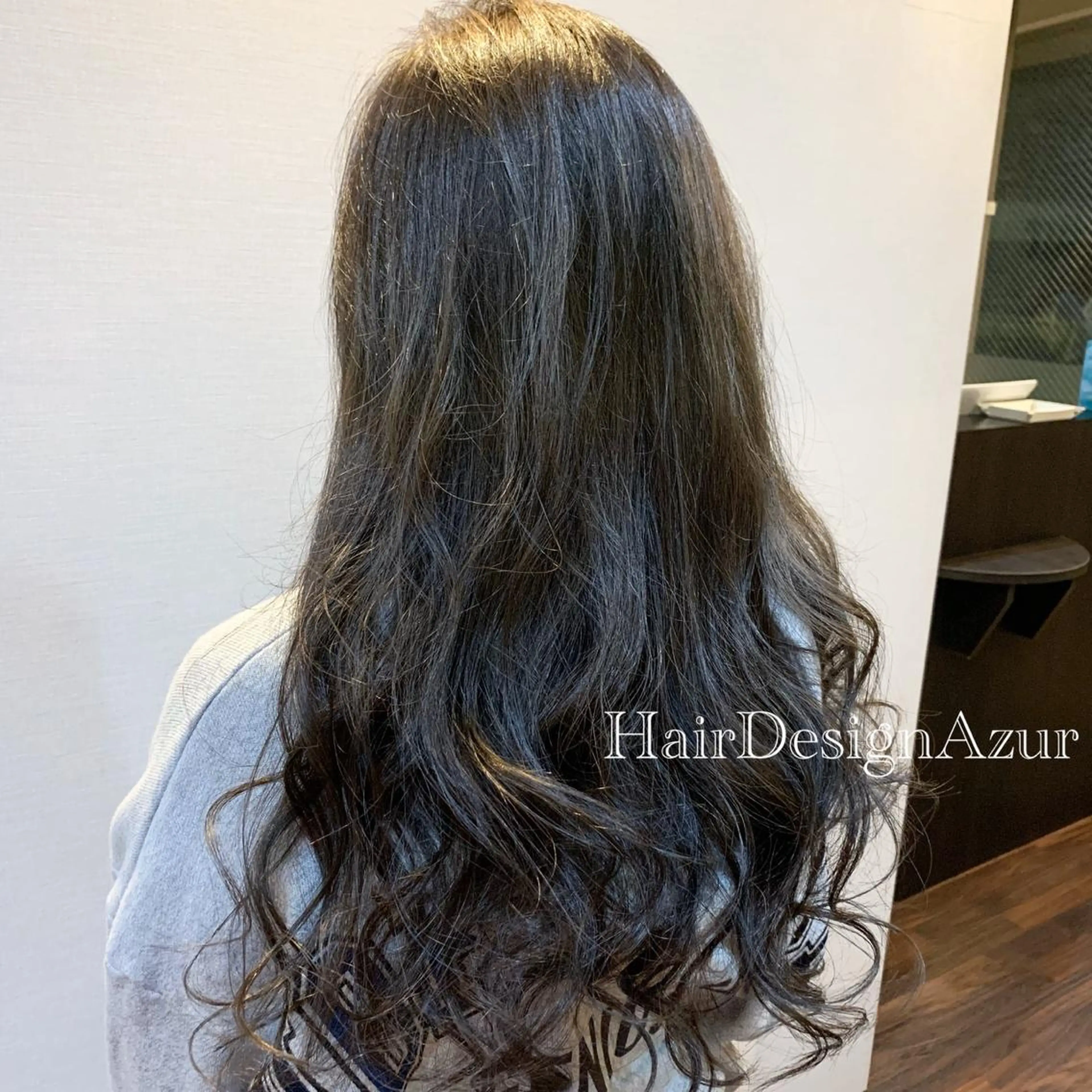 ロング カラー HairDesign Azurのヘアスタイル