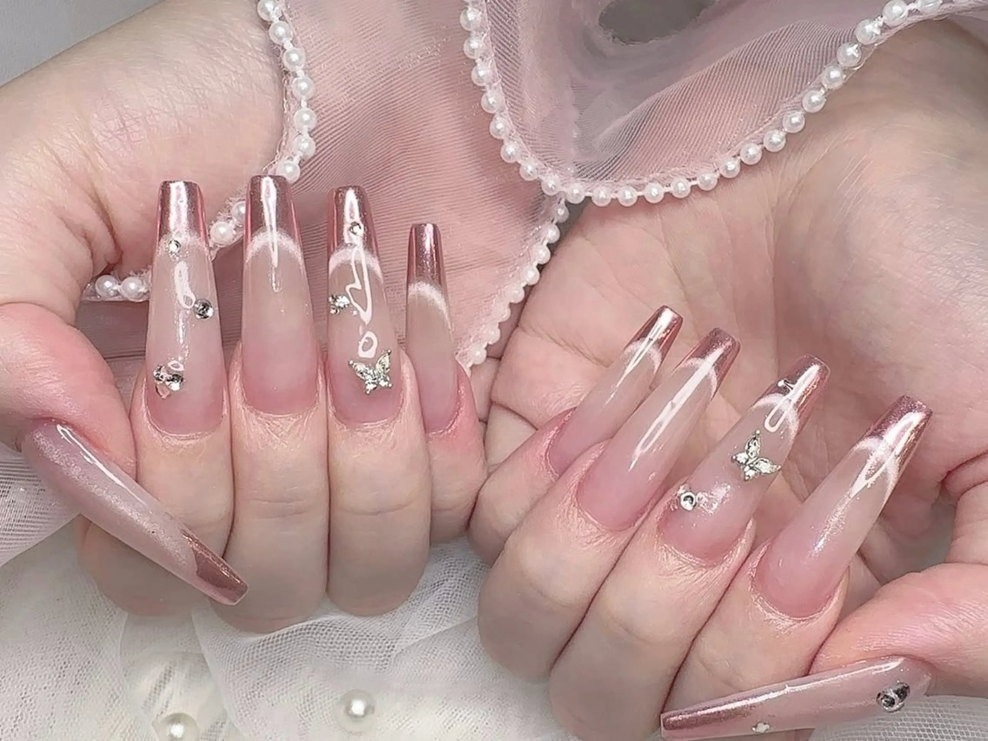 メンズ ネイル メンズ韓国風 アートネイル フレンチネイル ジェルネイル キラキラネイル ハンドネイル Bloom スカルプ専門店のネイルデザイン