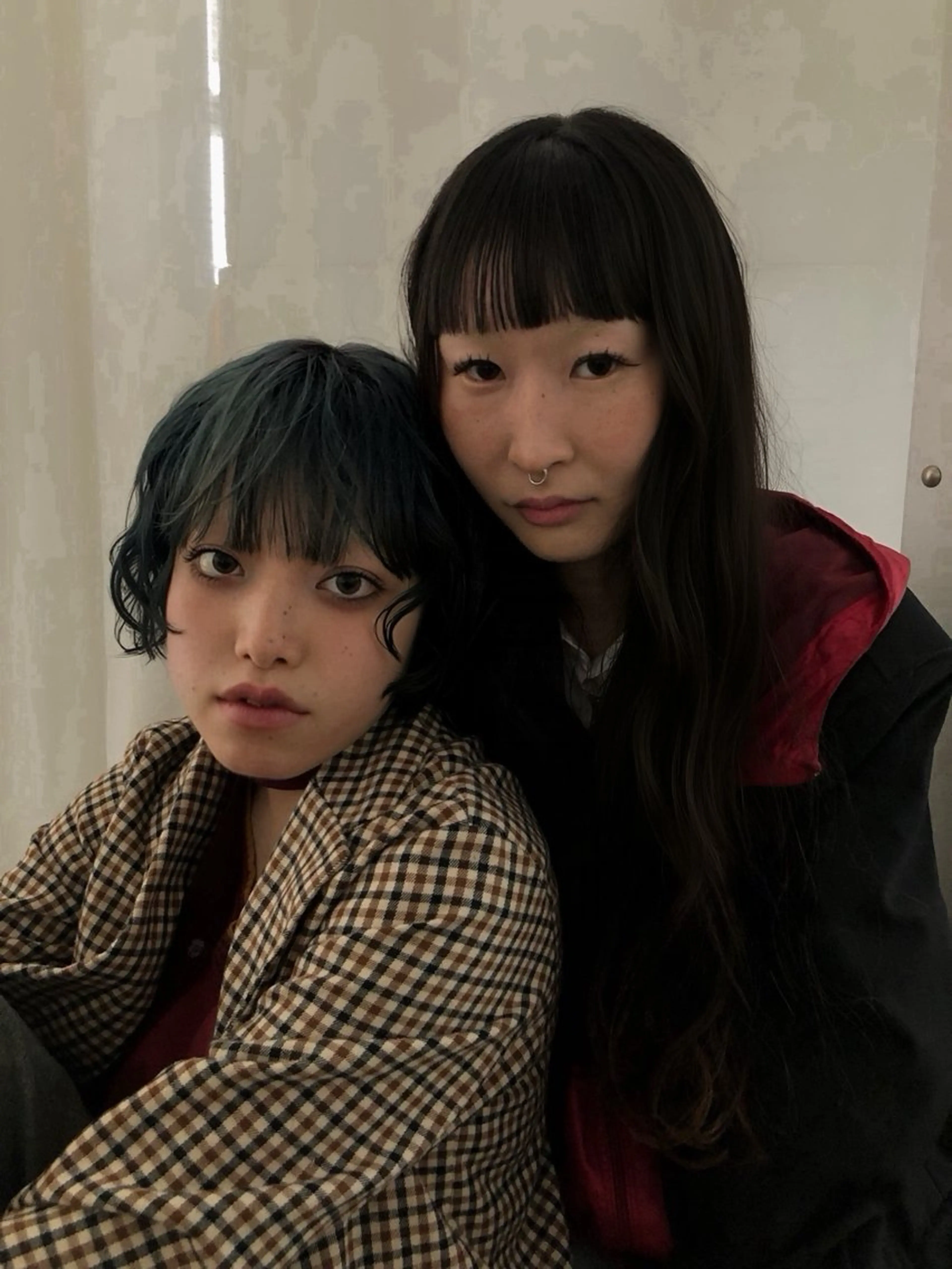 ミディアム カラー パーマ ショート／ボブ／レイ ヤーいくらまゆのヘアスタイル