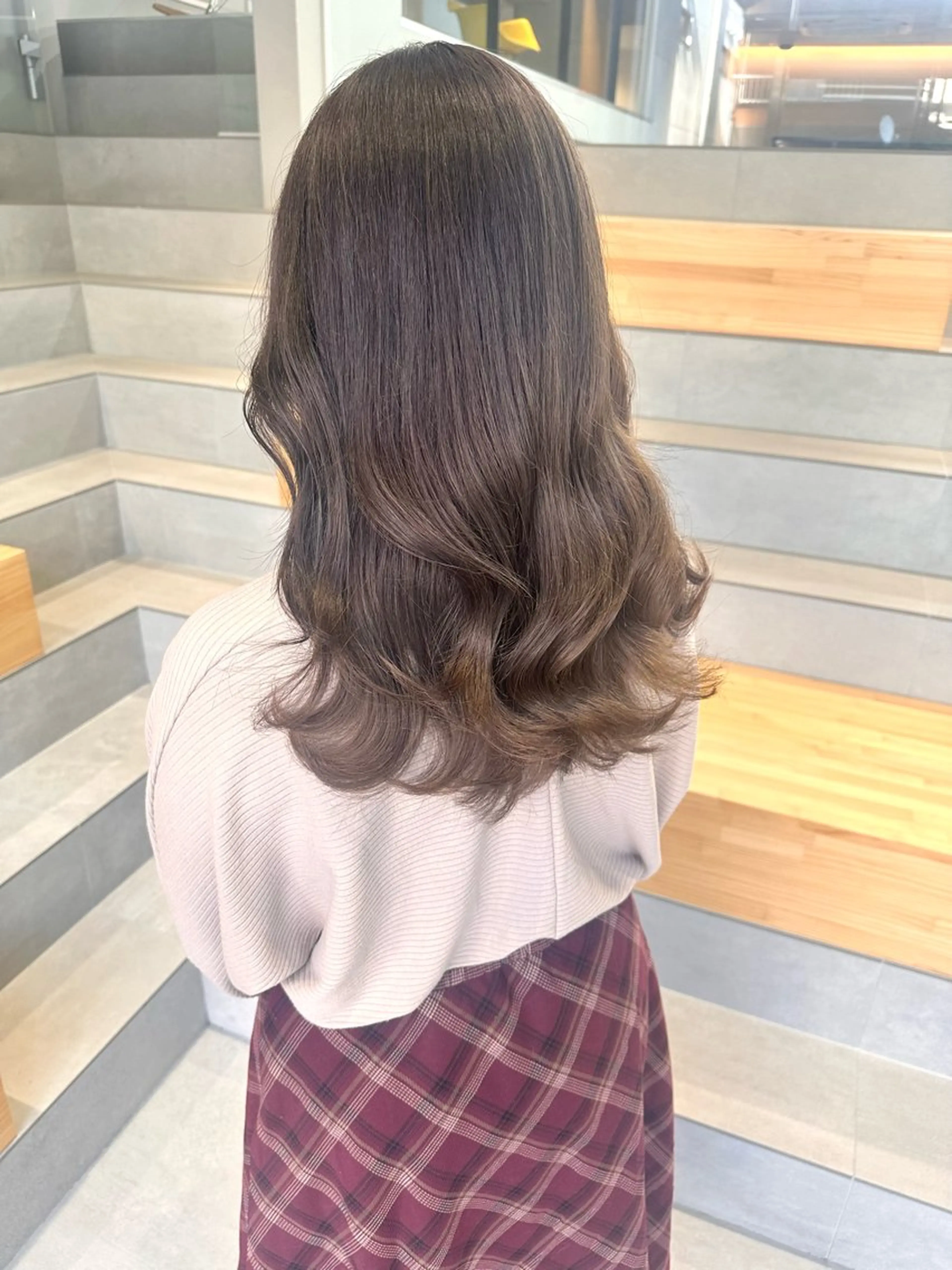 ロング カラー 染谷 遥花のヘアスタイル