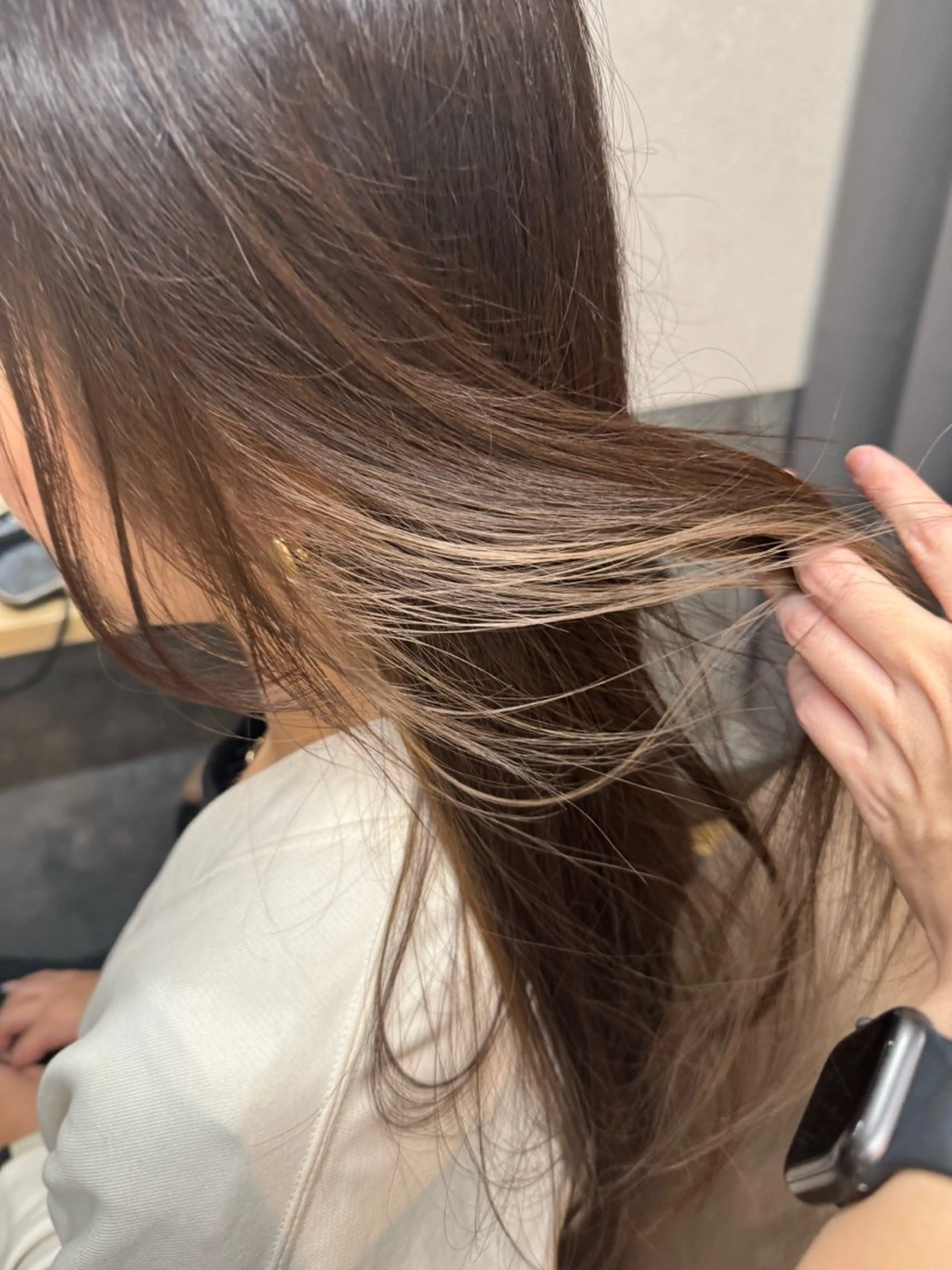 ロング カラー reeed konnoのヘアスタイル