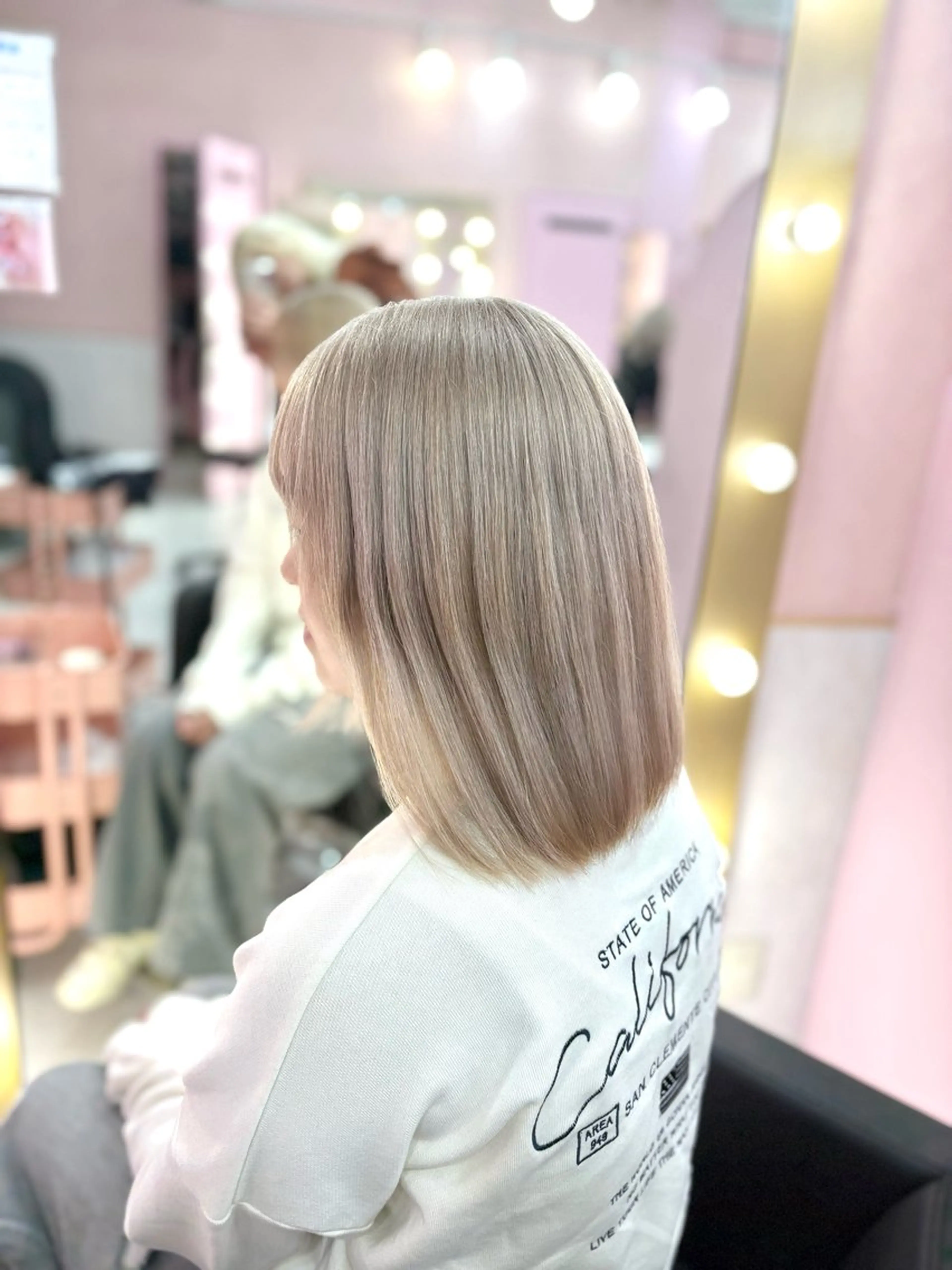 セミロング カラー 甘ふわgirly🎀 ハイトーン🤍Ramのヘアスタイル