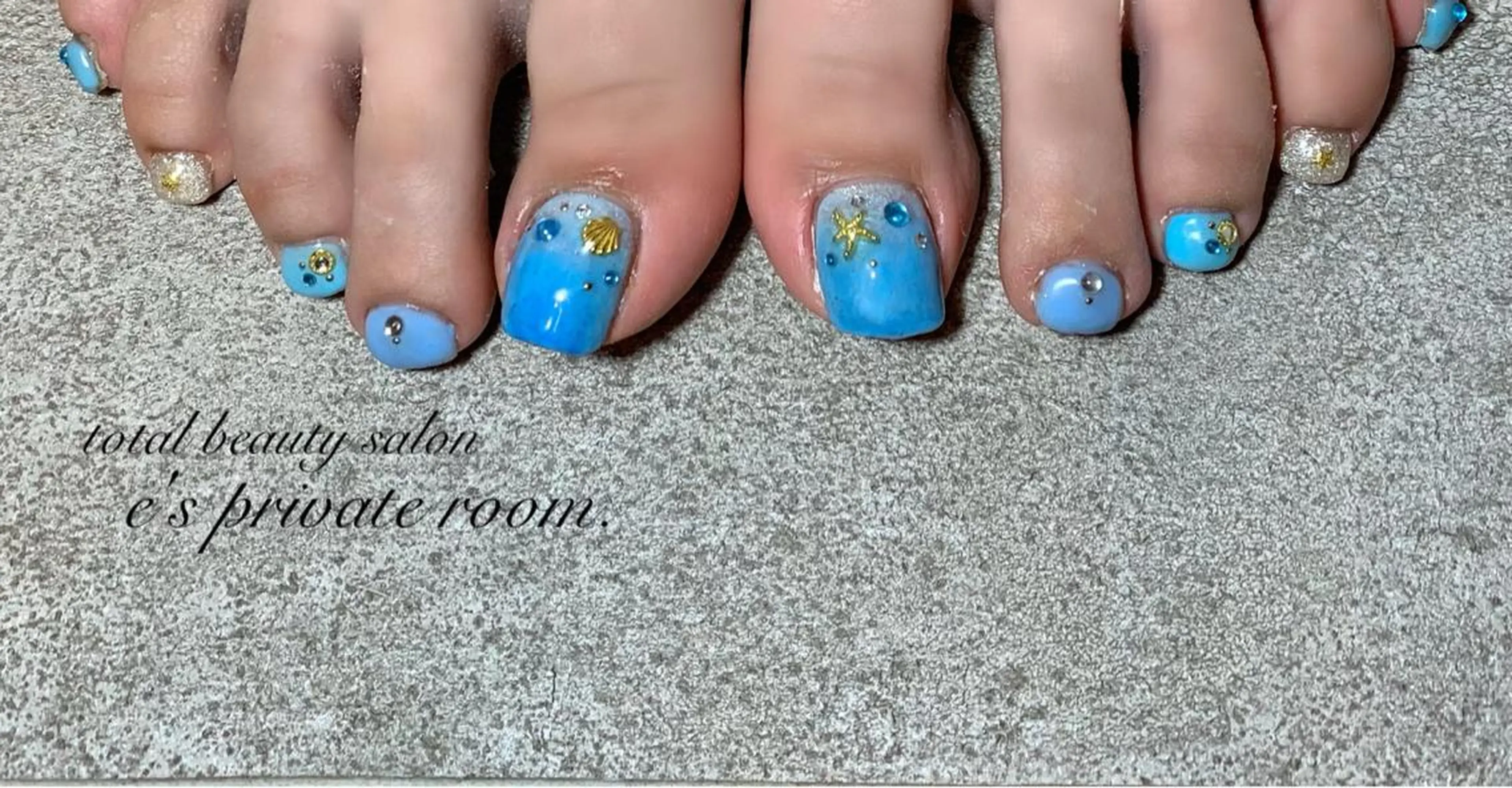 ネイル LAVISH nail salonのネイルデザイン