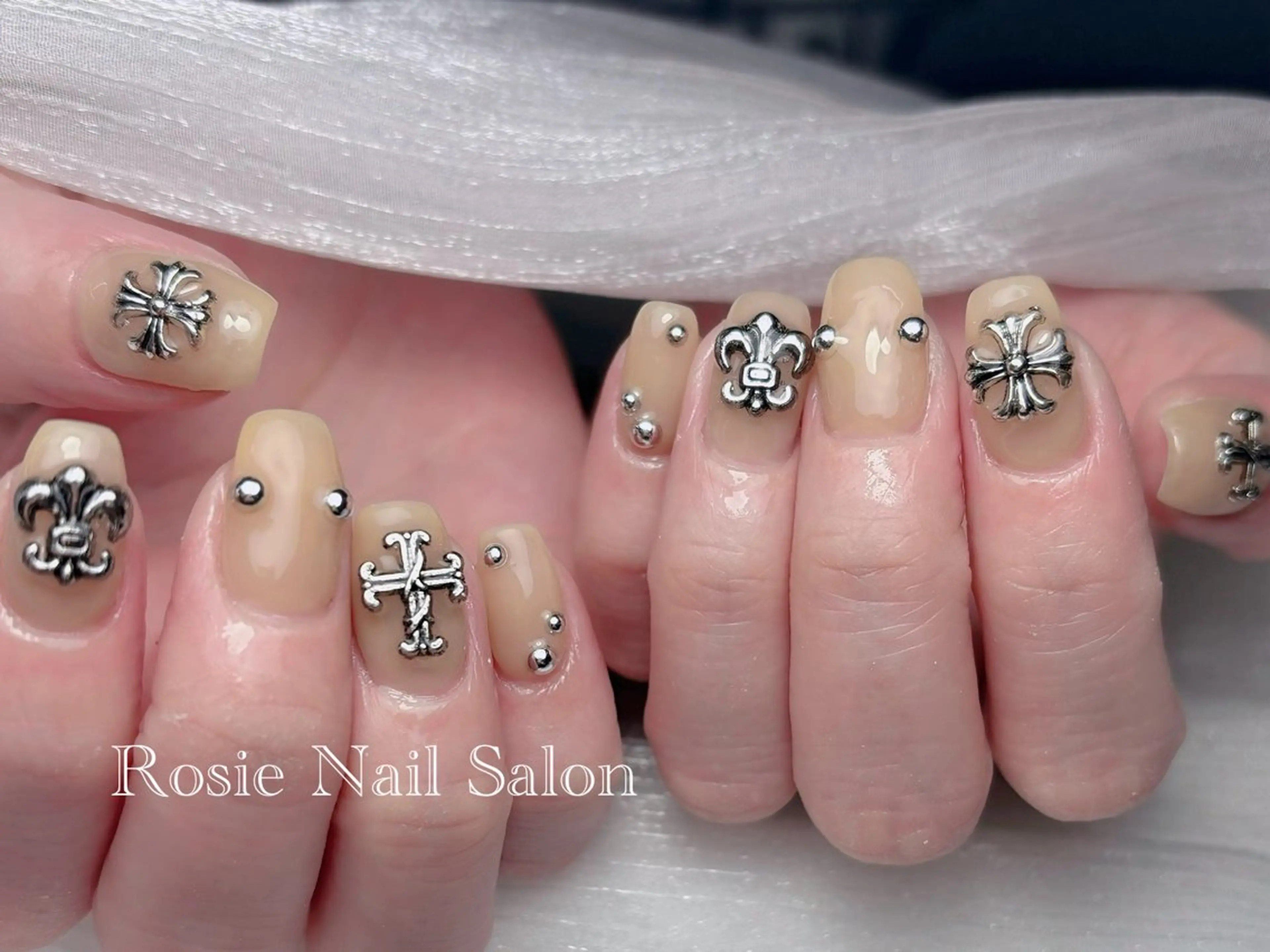 ネイル Rosie Nail サロン南越谷のネイルデザイン