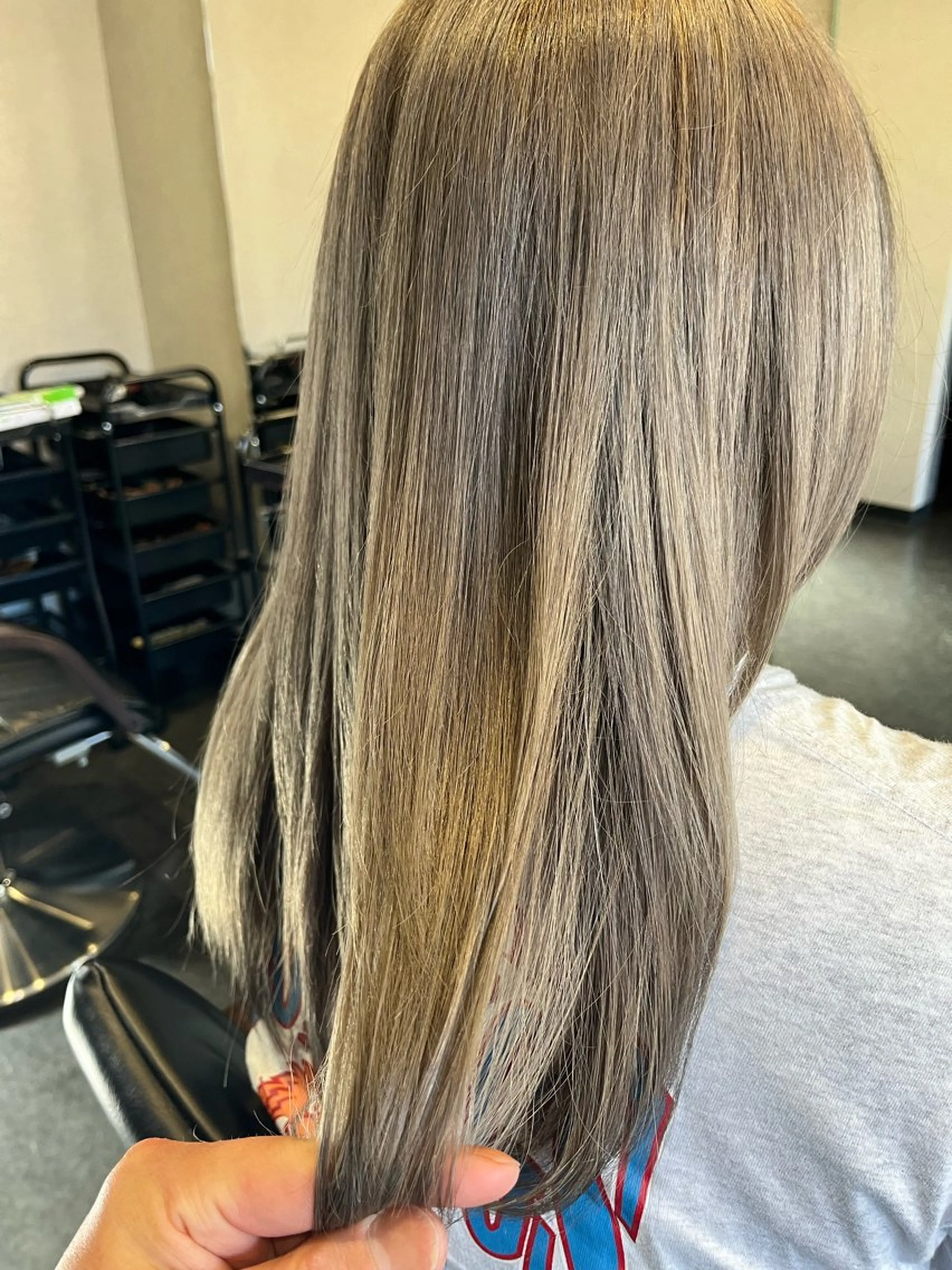 セミロング カット トリートメント 髪質改善⚡️カラー 🍀武久 誠🍀のヘアスタイル