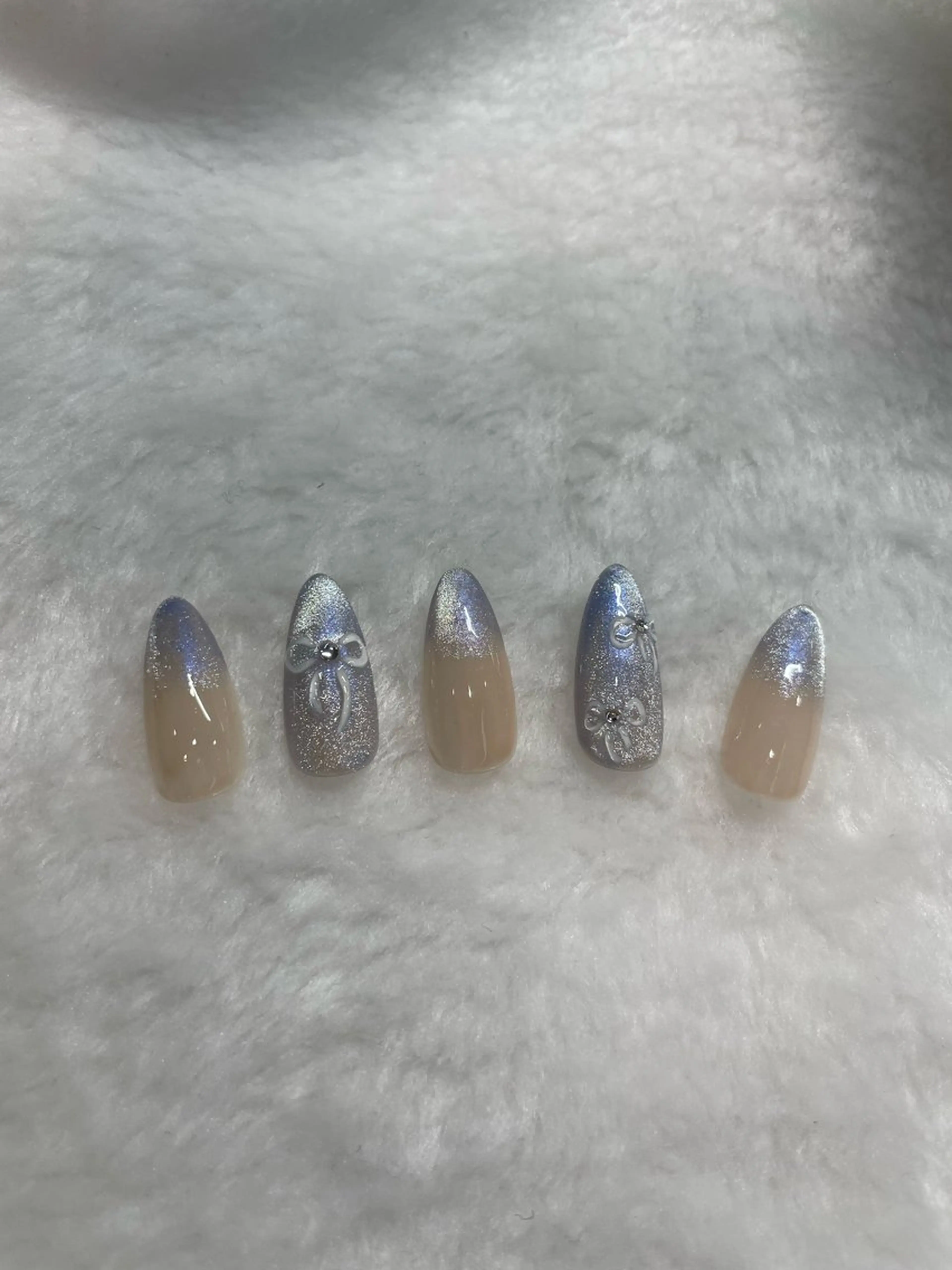 ネイル マグネットネイル リボン I-nail Moeのネイルデザイン