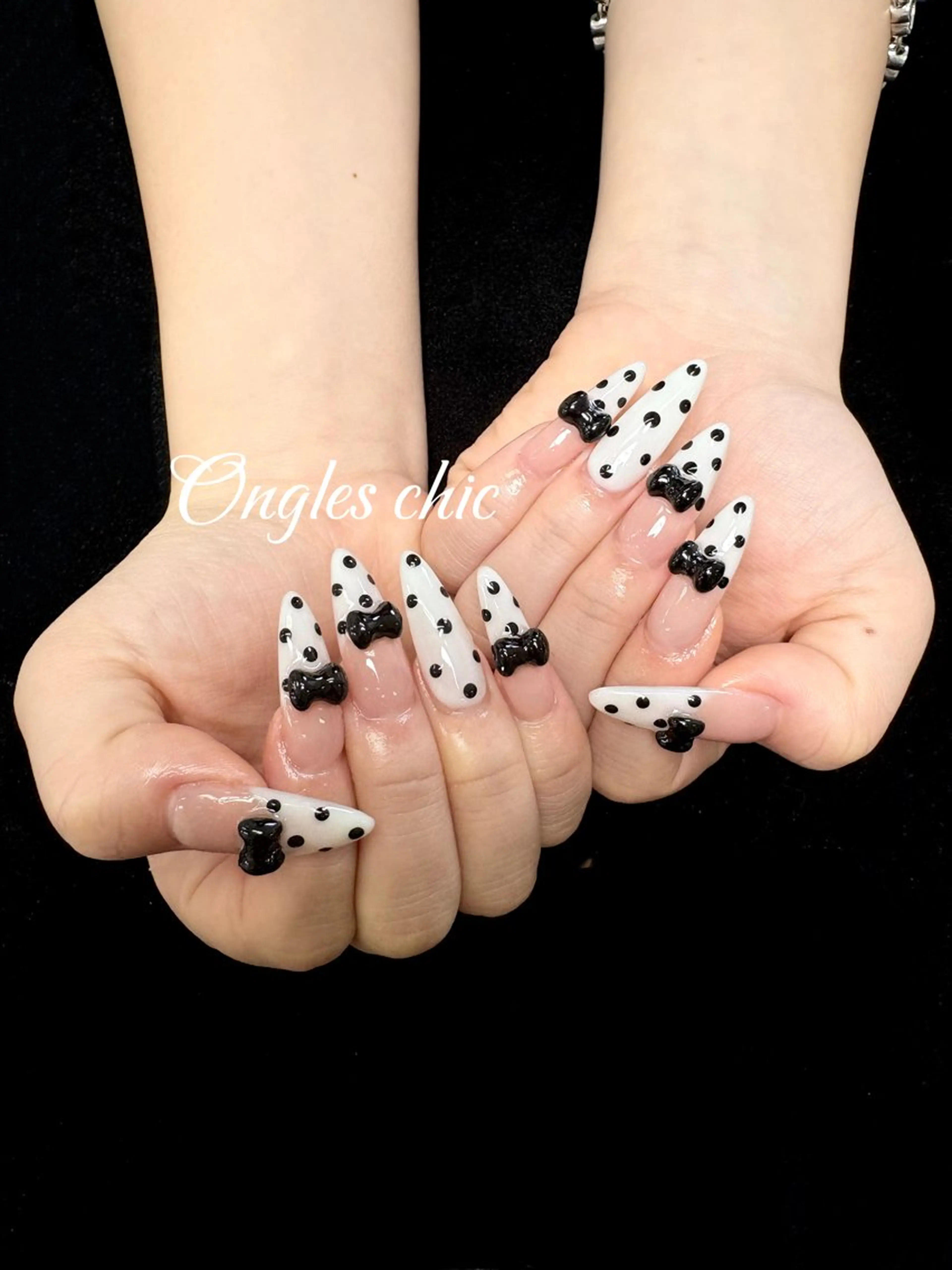 ネイル ハンドネイル ongles chicのネイルデザイン