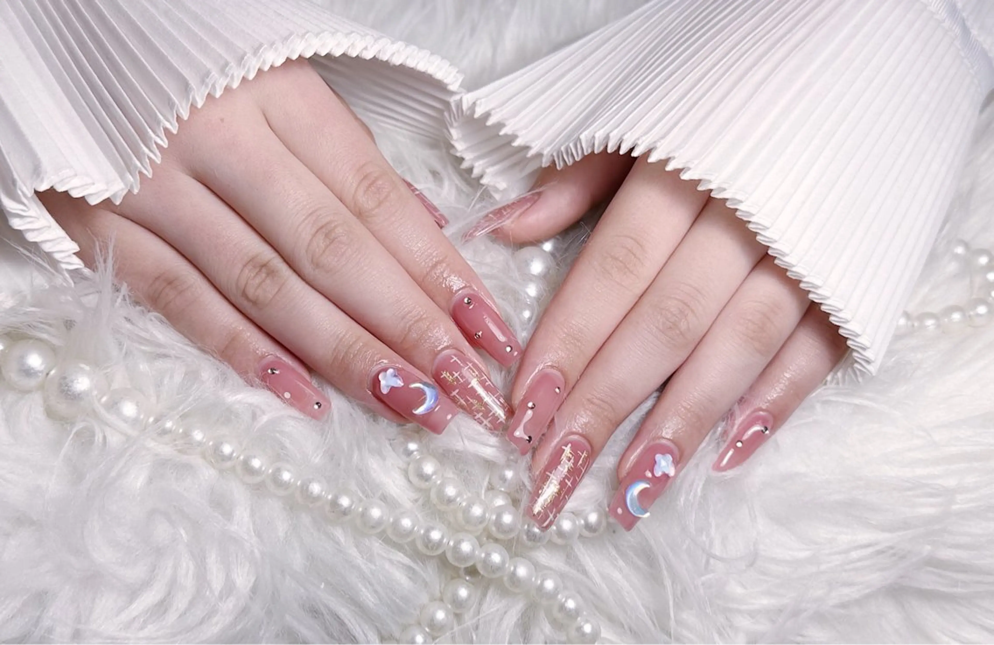 ネイル ハンドネイル ☁️Minmin Tsuki💙🩵のネイルデザイン