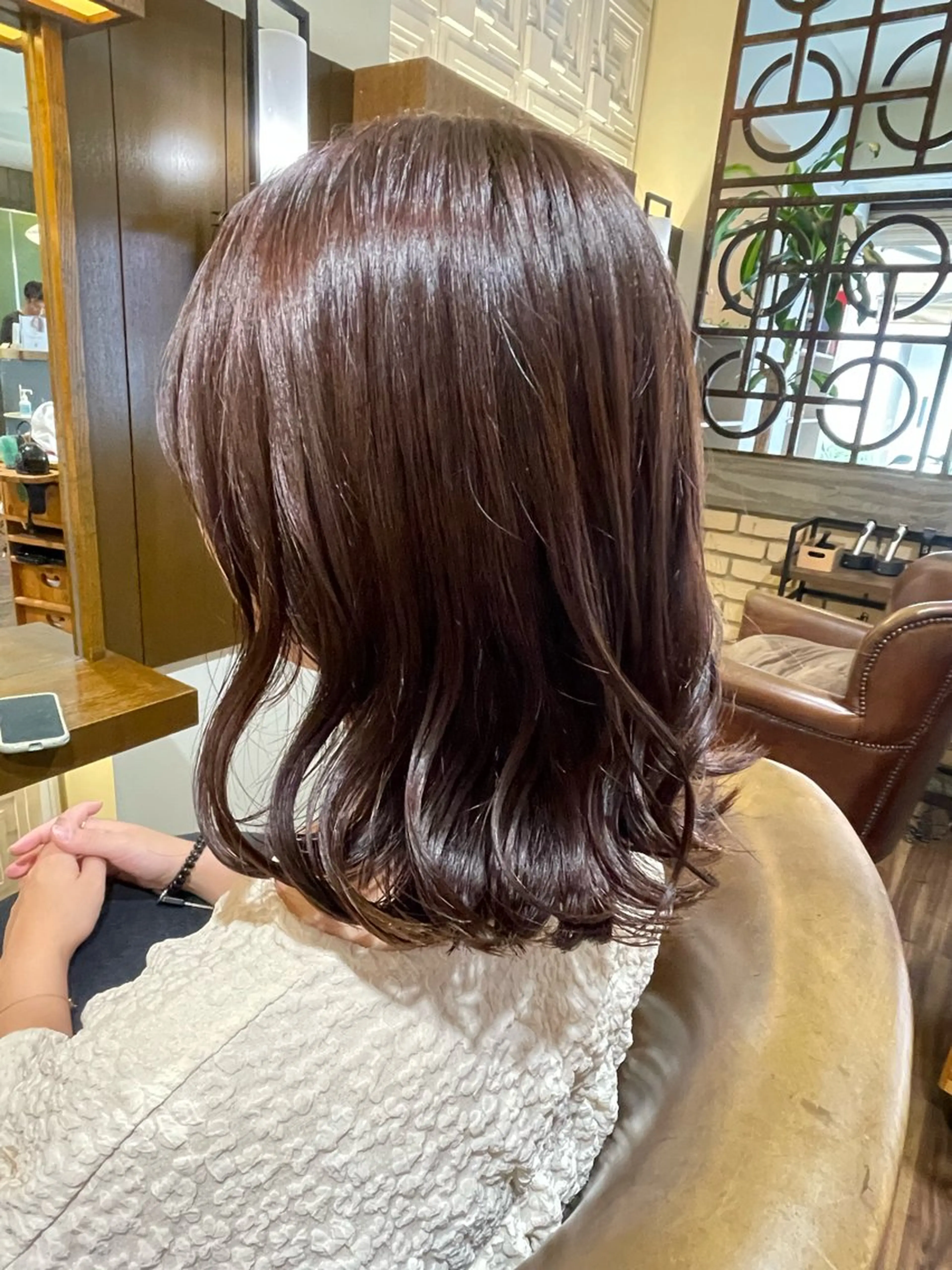 ミディアム 下元 舞香のヘアスタイル