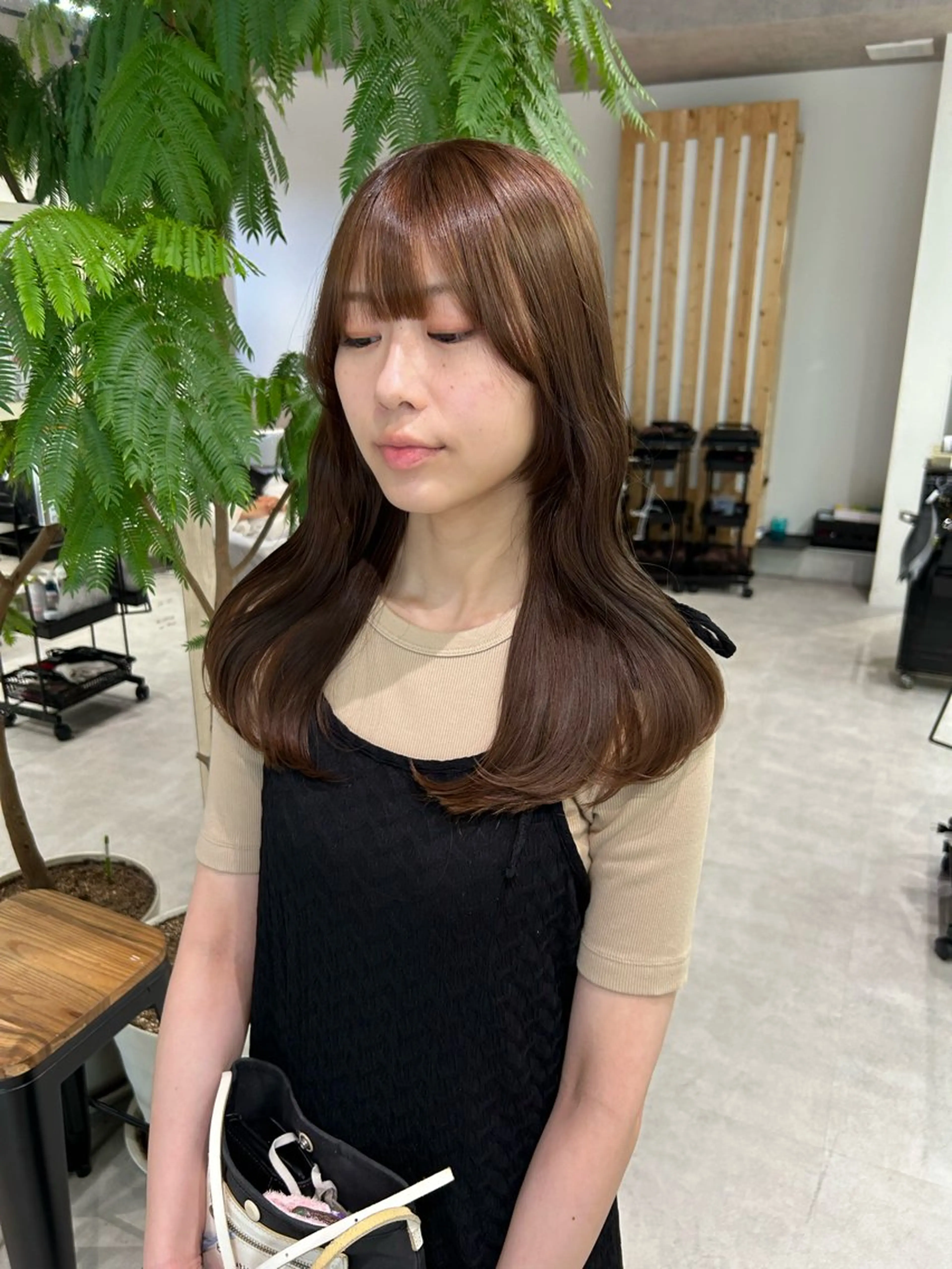 ロング カラー グレージュ くびれヘア THE ESCALA 町田所属・町田縮毛矯正/ 髪質改善/美髪特化のヘアスタイル