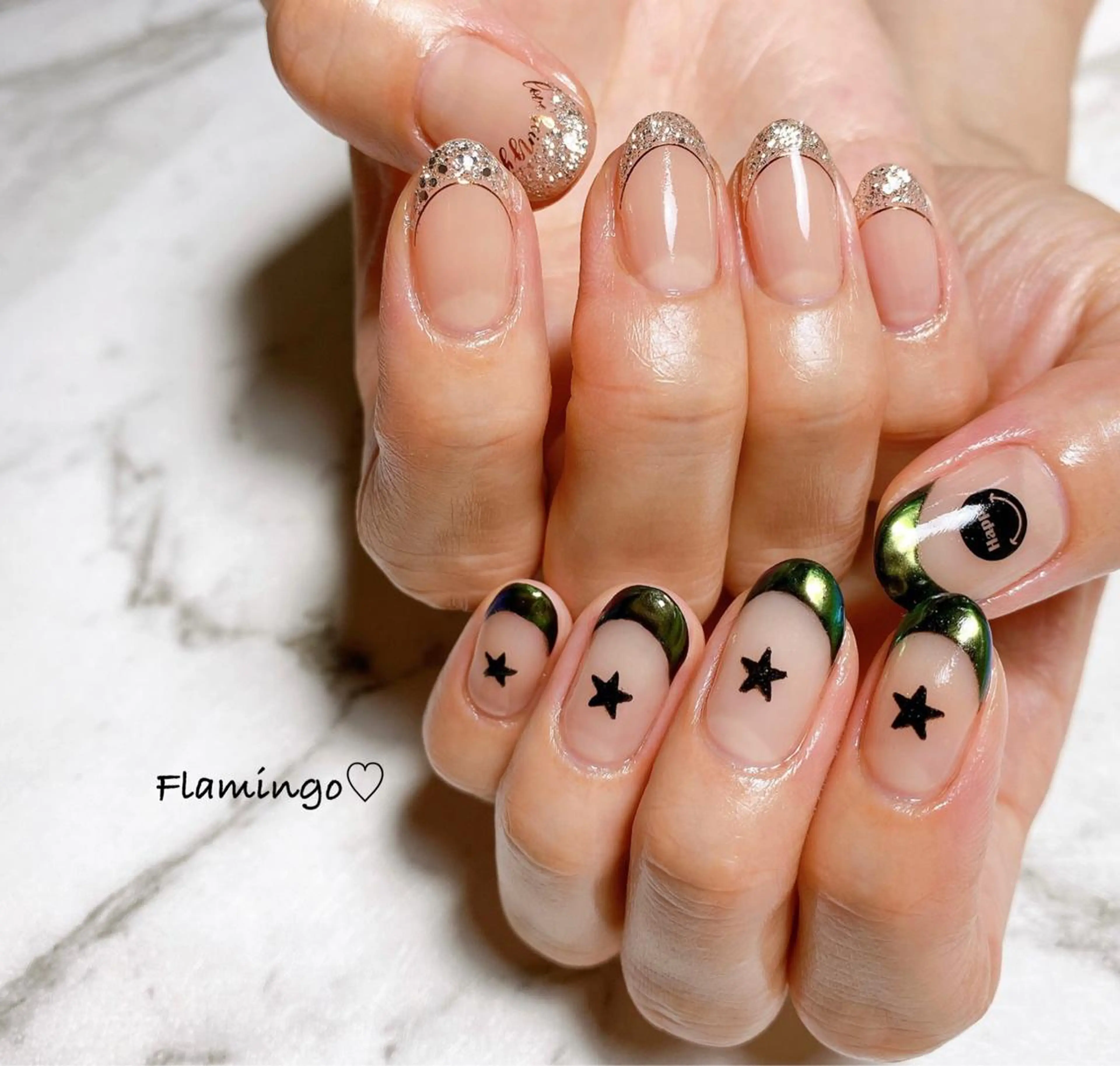 ネイル フレンチネイル ジェルネイル ガラスフレンチ ラメ(グリッター) ミラーネイル フィルイン／自爪育成 ／爪に優しい施術のネイルデザイン