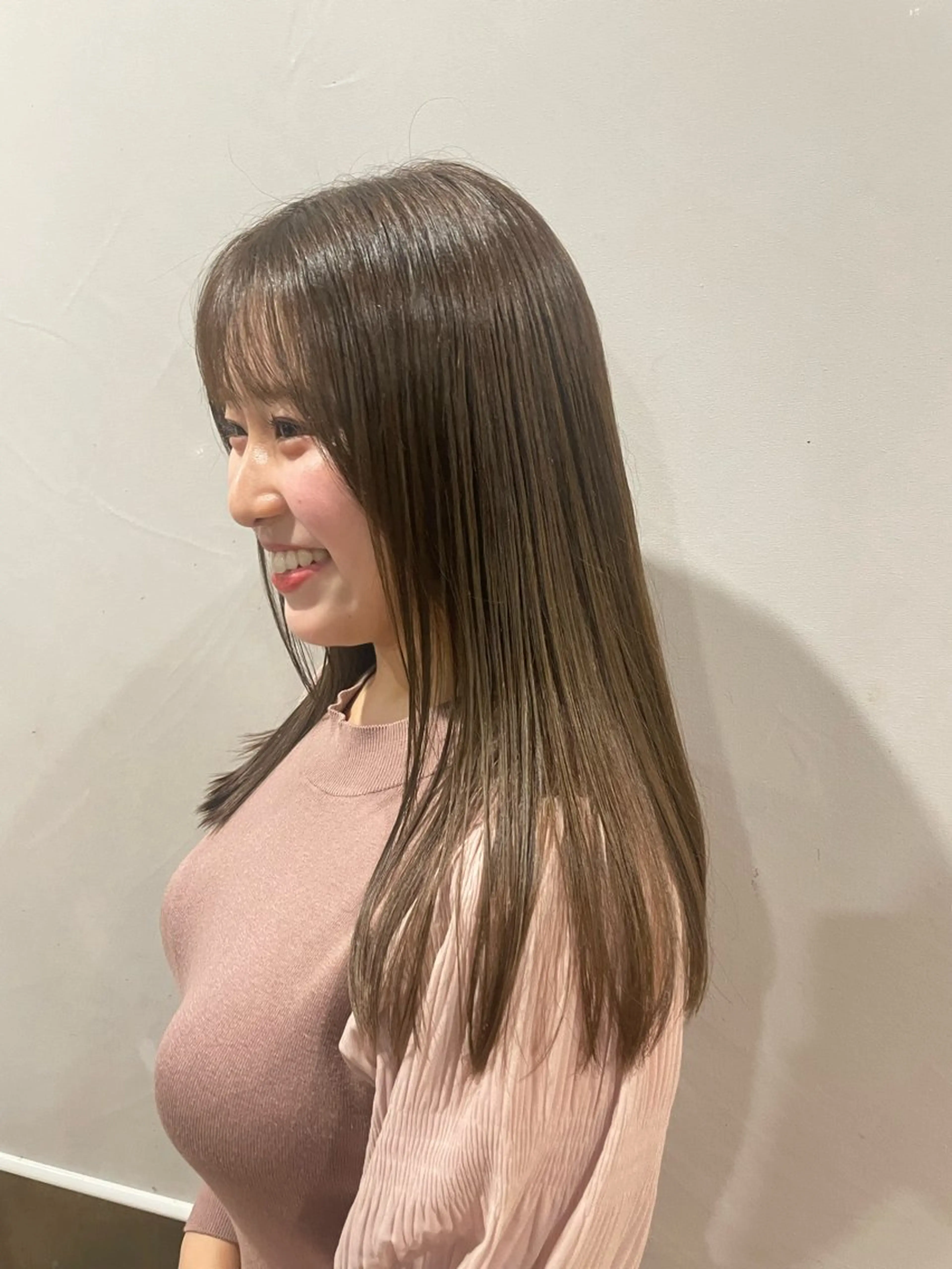 セミロング カラー ヘアアレンジ ベージュカラー ブラウンカラー イルミナカラー オリーブベージュ オリーブブラウン ヘアカラー トリートメント ヘアセット 🌿透明感/レイヤー 🌿TATSUKIのヘアスタイル