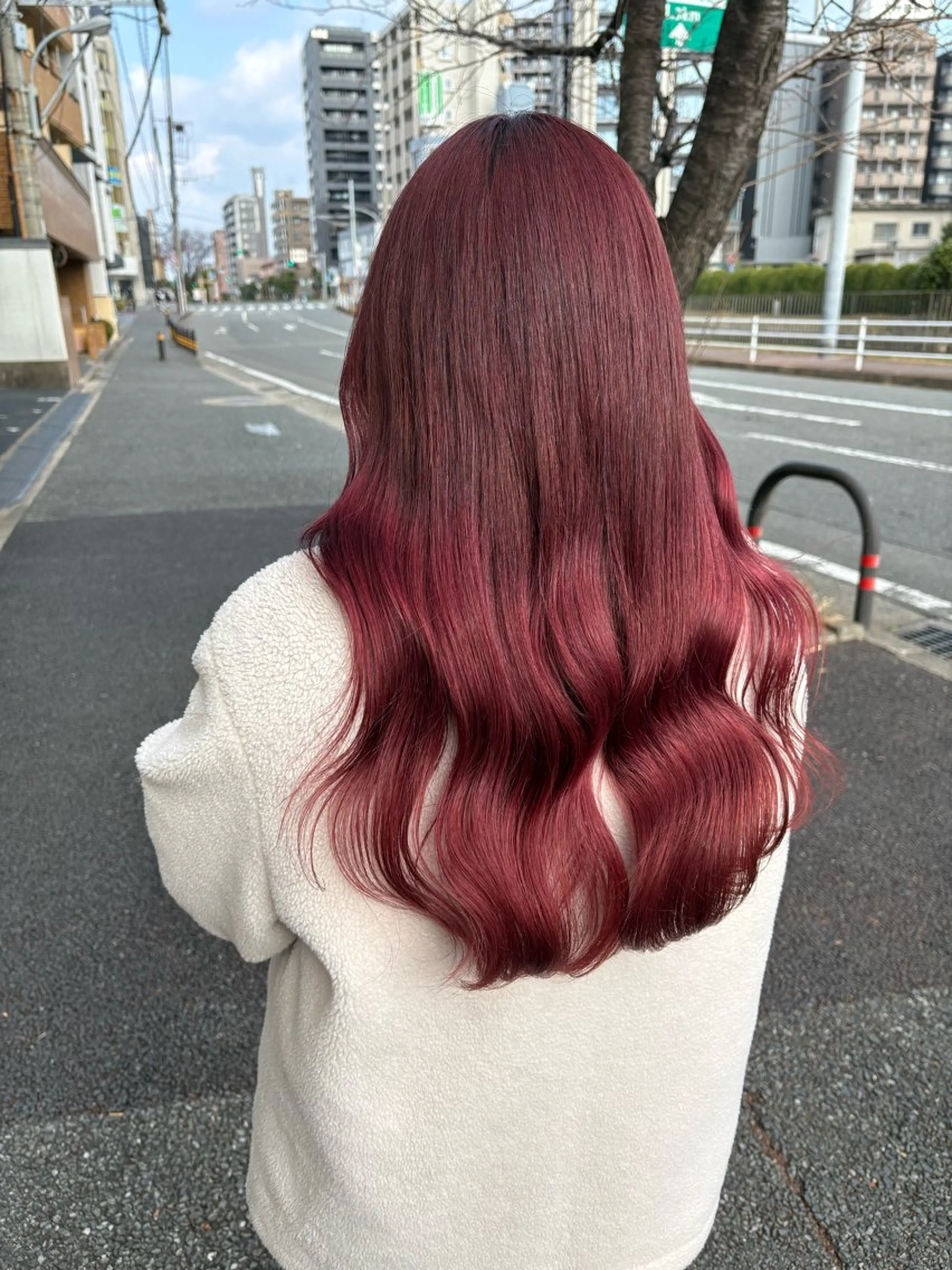 ロング カラー 井手 素子のヘアスタイル