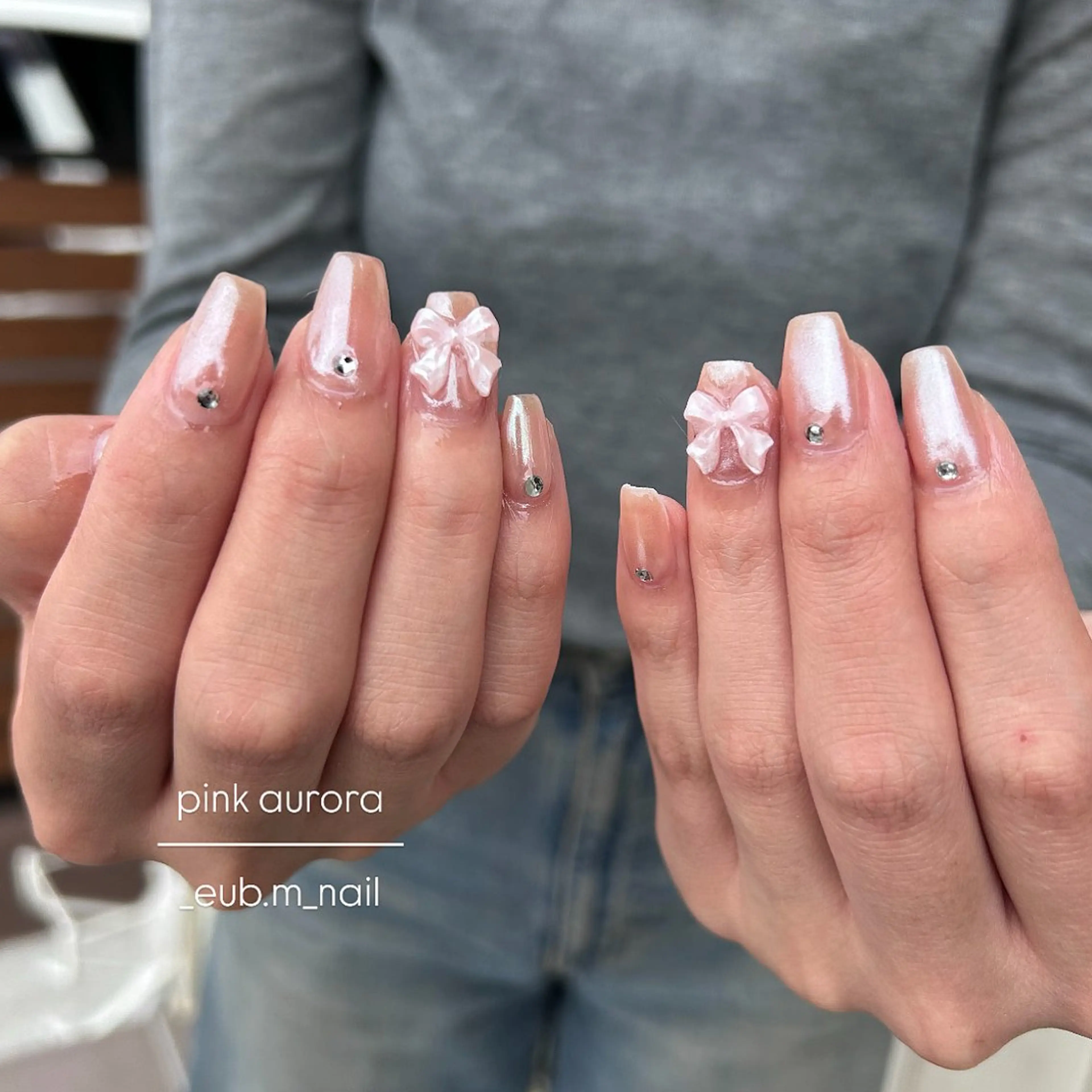 ネイル オーロラネイル ミラーネイル ハンドネイル 深夜ネイルサロン eub.m_nailのネイルデザイン