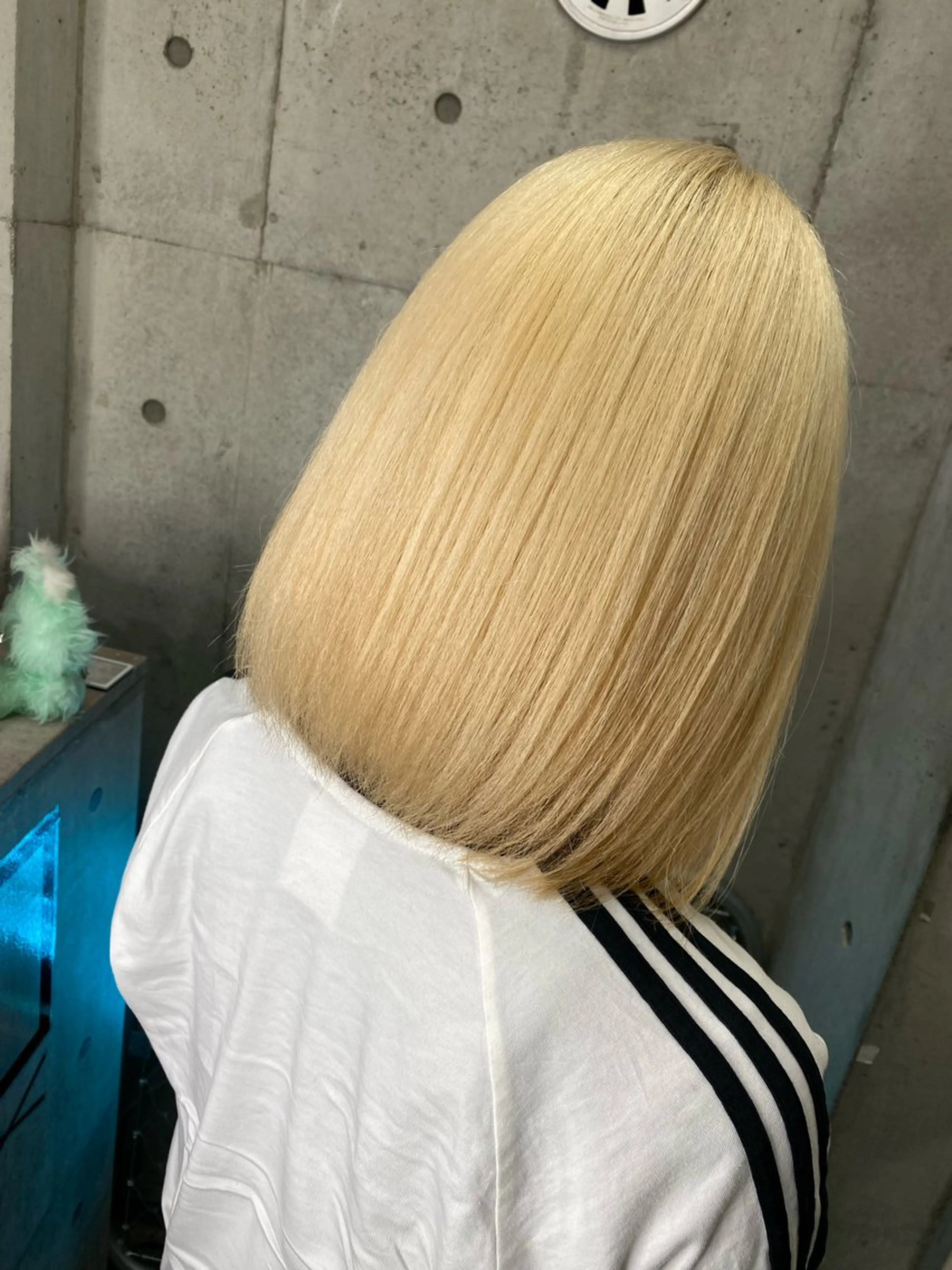 ショート カラー 抜きっぱなしブロンド ブロンド 國分 伸也のヘアスタイル