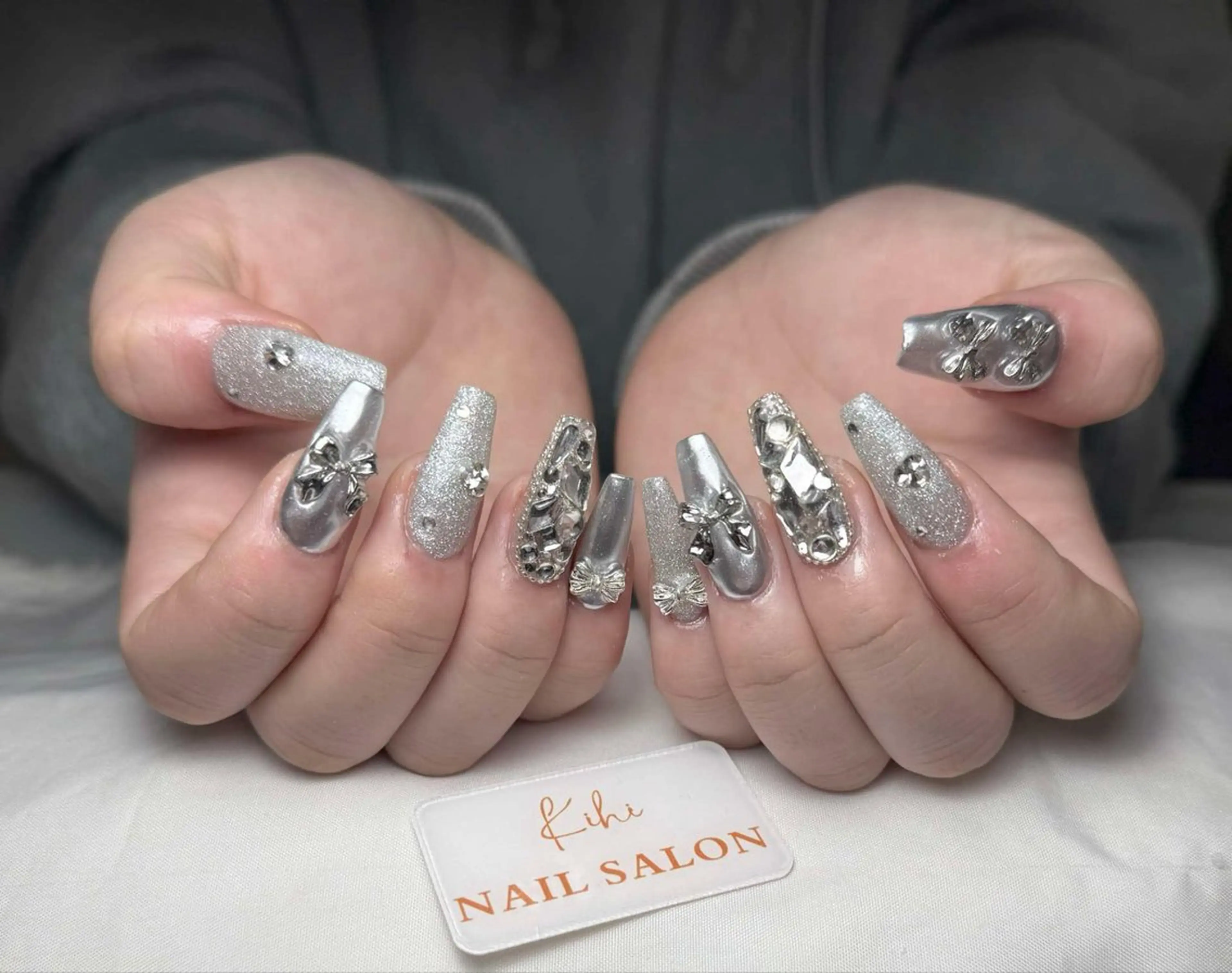 ネイル アートネイル フレンチネイル ジェルネイル グラデーション 韓国ネイル ハンドネイル 💕鈴木ユリ パラジェル/オフ無料のネイルデザイン