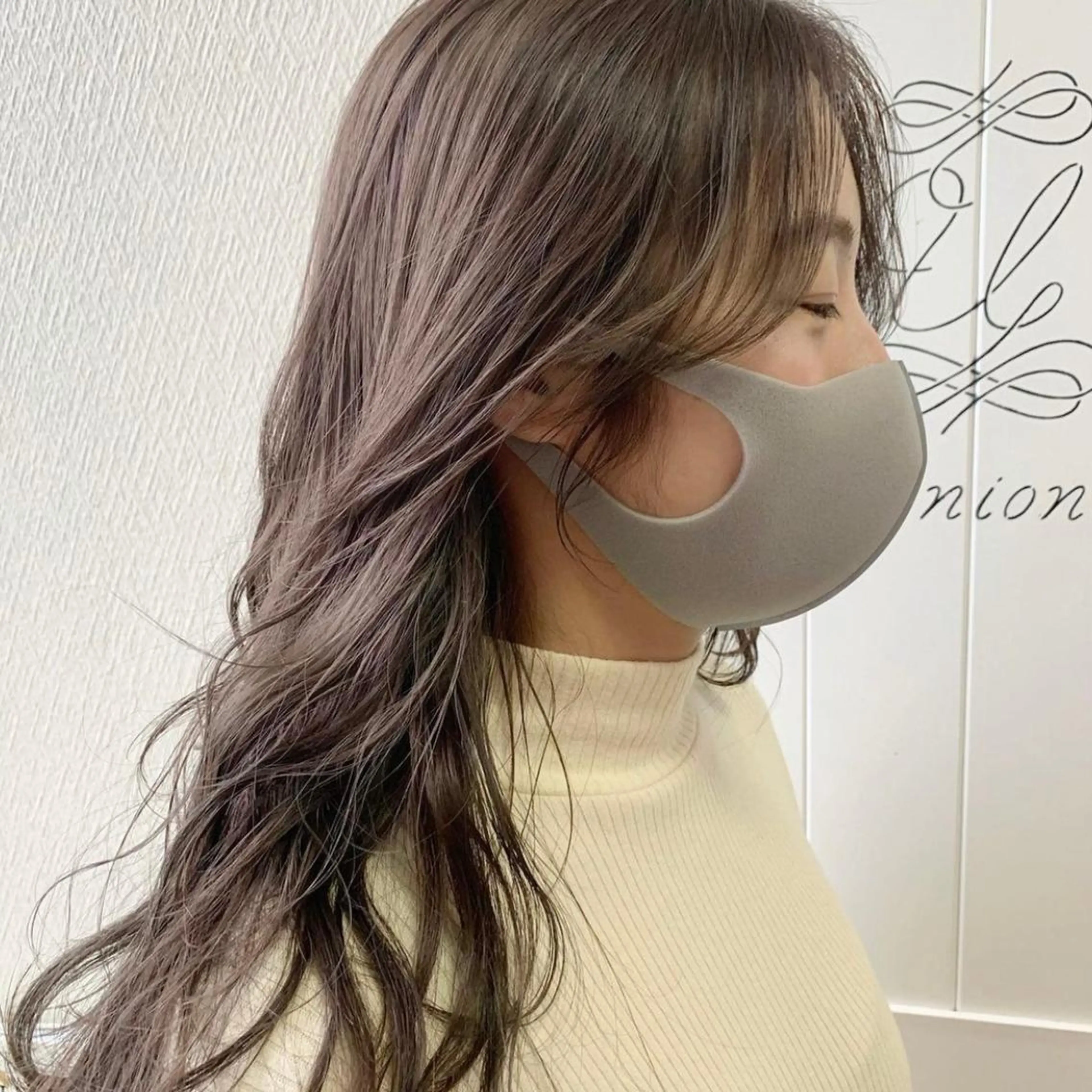 ロング カラー グレージュ 韓国ヘア /男女☘️ 細江 美紅のヘアスタイル