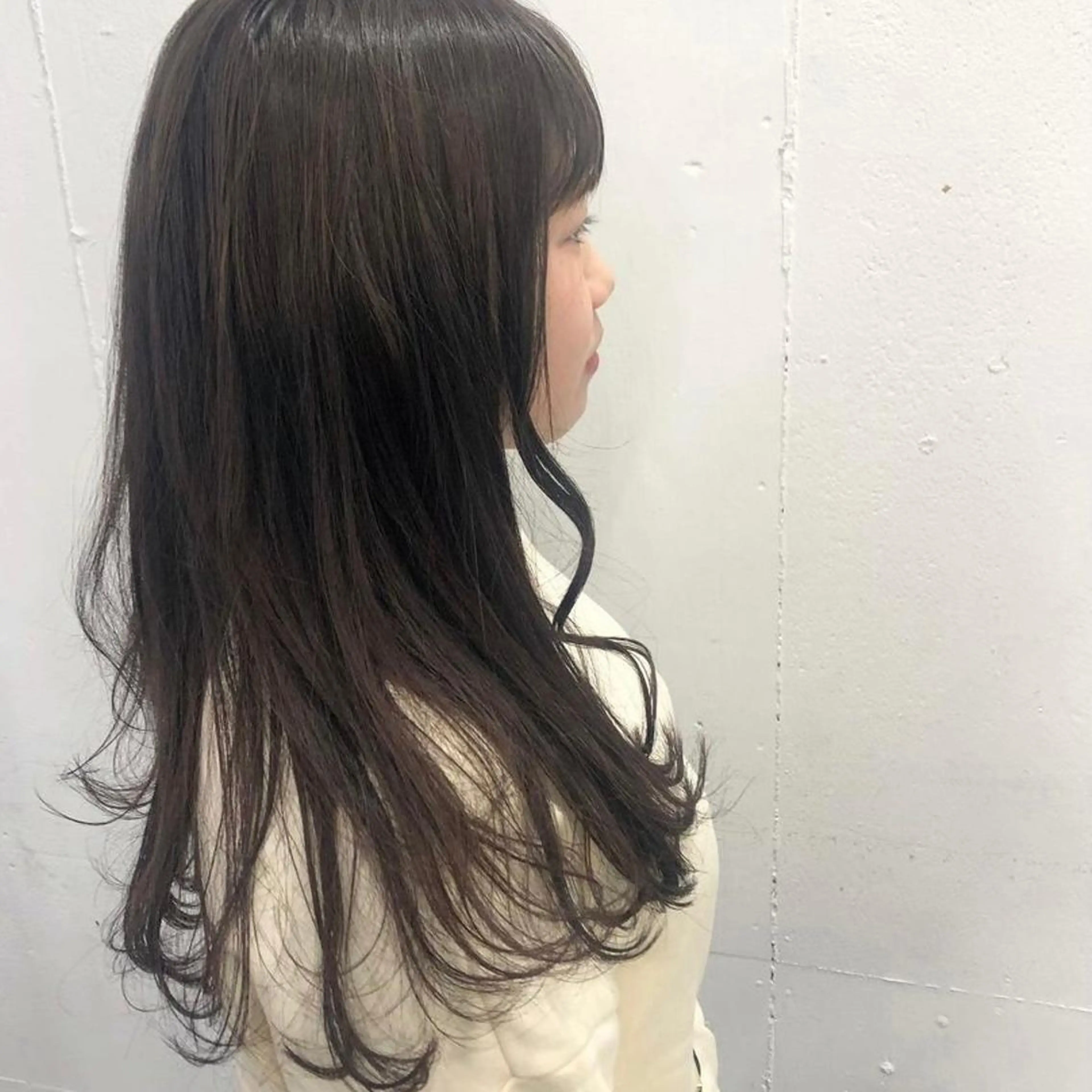 ミディアム カラー パーマ ヘアアレンジ メンズ キッズ ネイル マツエク・マツパ 透明感カラー 髪質改善 ドット 久木原 ゆりのヘアスタイル