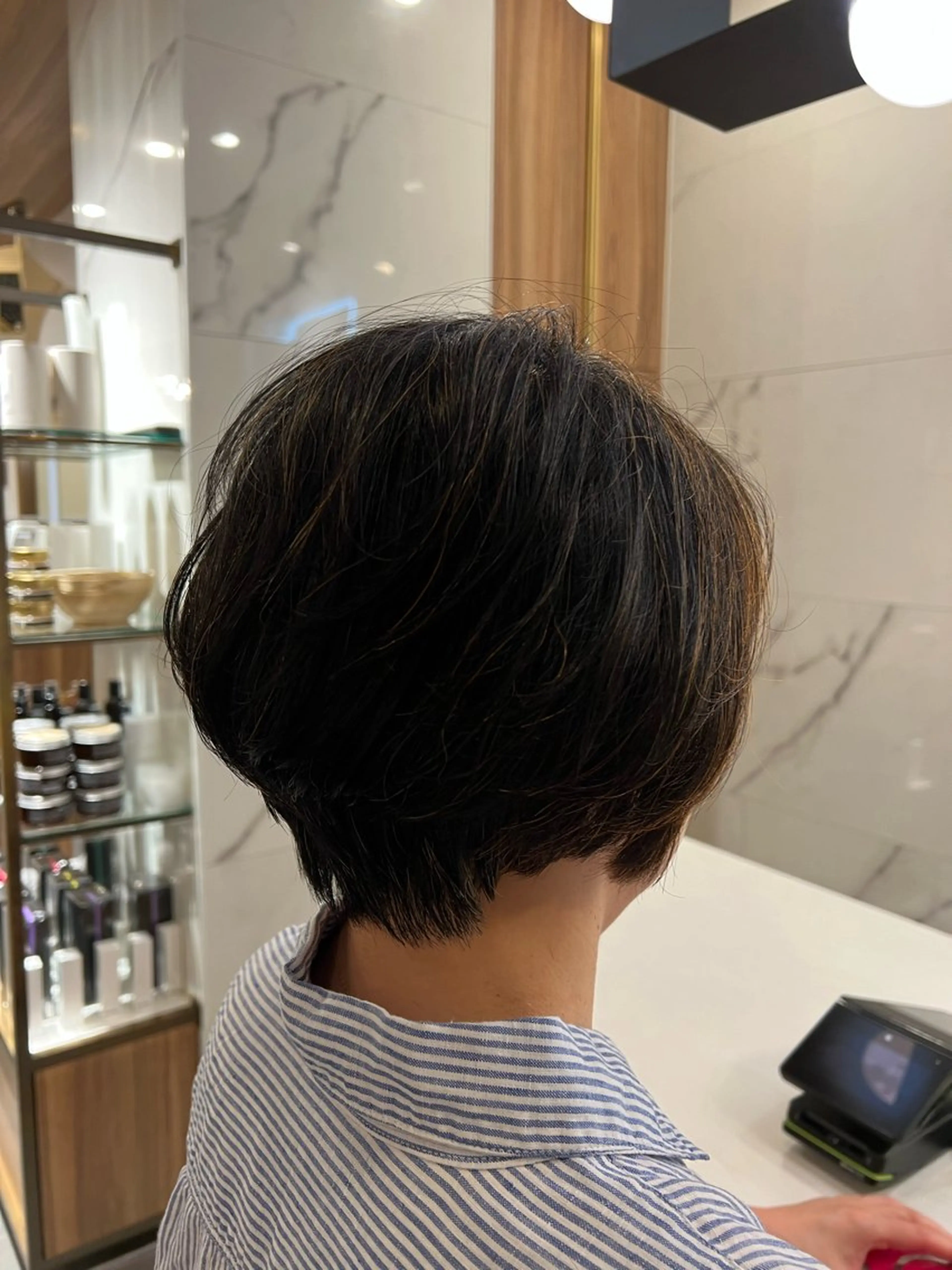 ショート 村中 逸紀のヘアスタイル