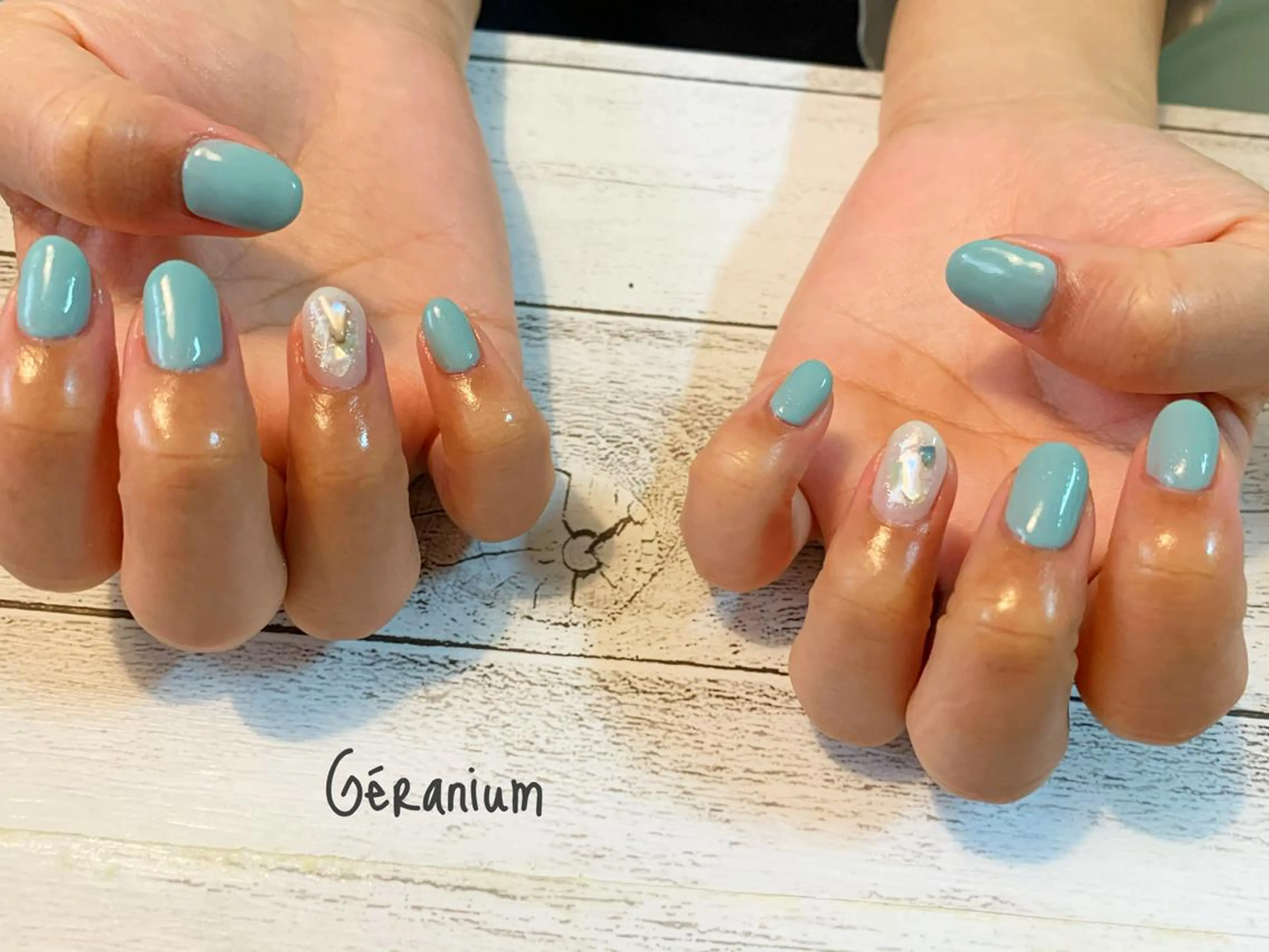 ネイル ハンドネイル GéRanium Harukaのネイルデザイン