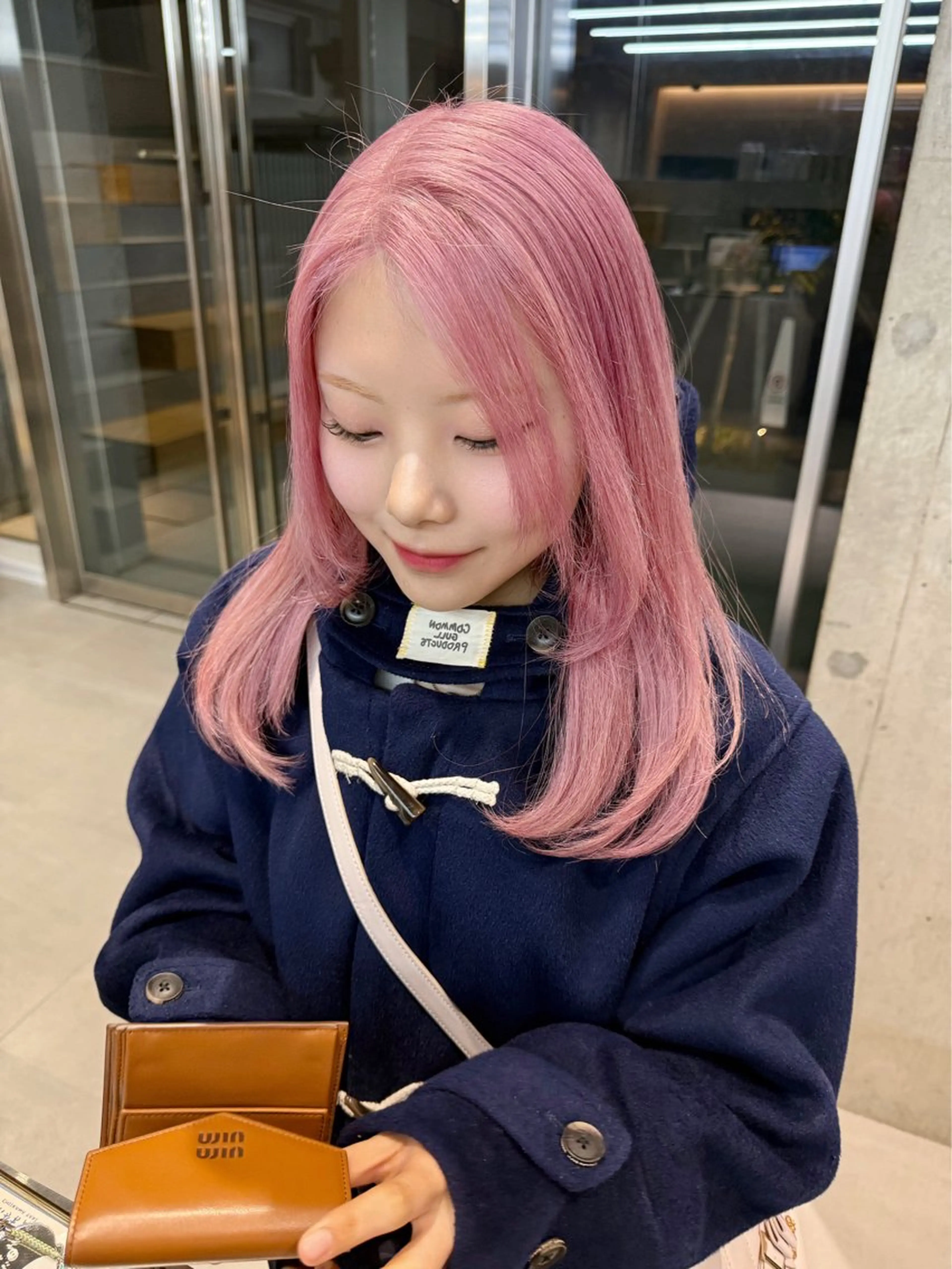 セミロング カラー ピンクカラー カット ヘアカラー 大塚 夏生のヘアスタイル