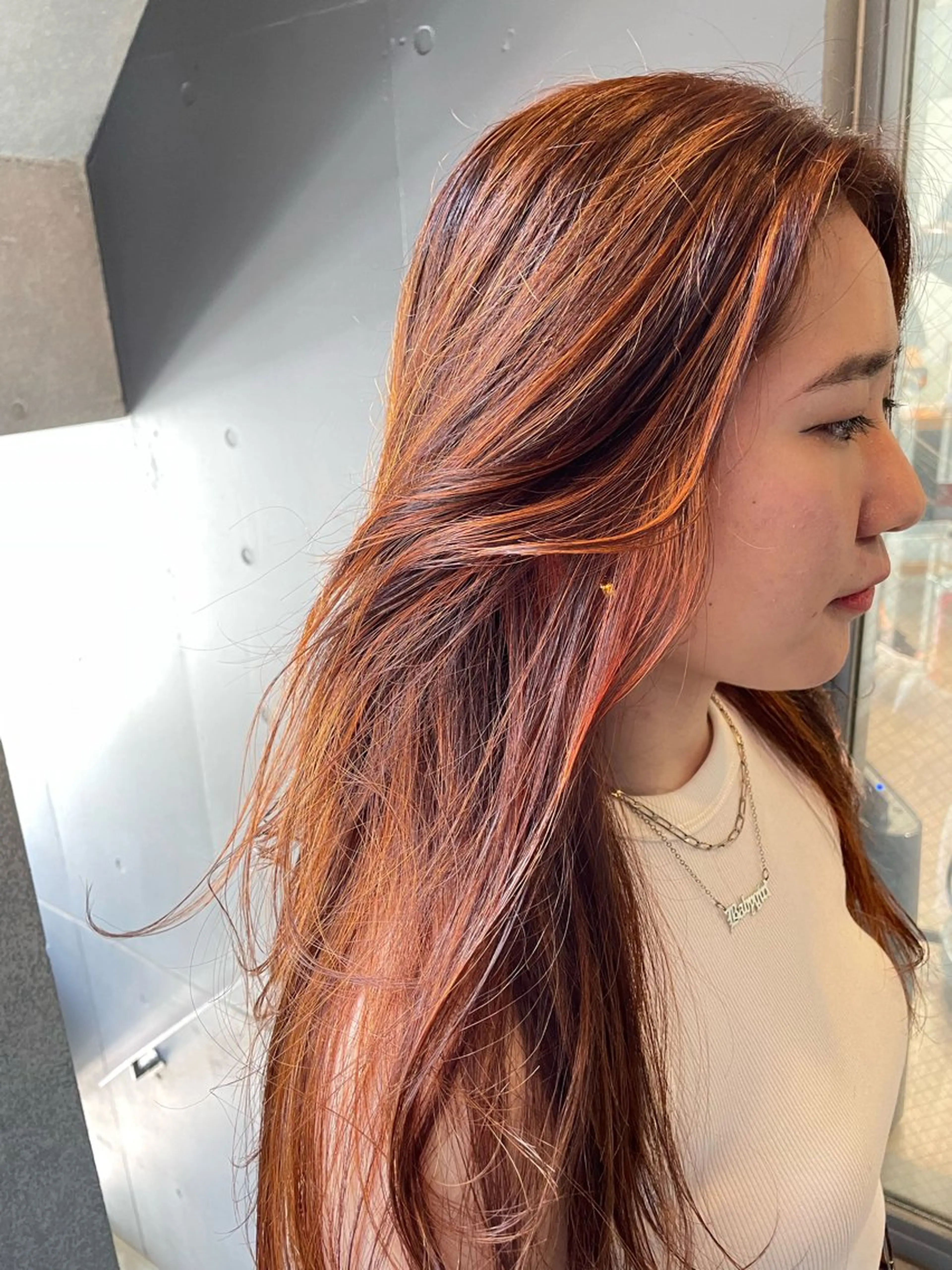 ロング shoko/ 海外ガール風パーマのヘアスタイル