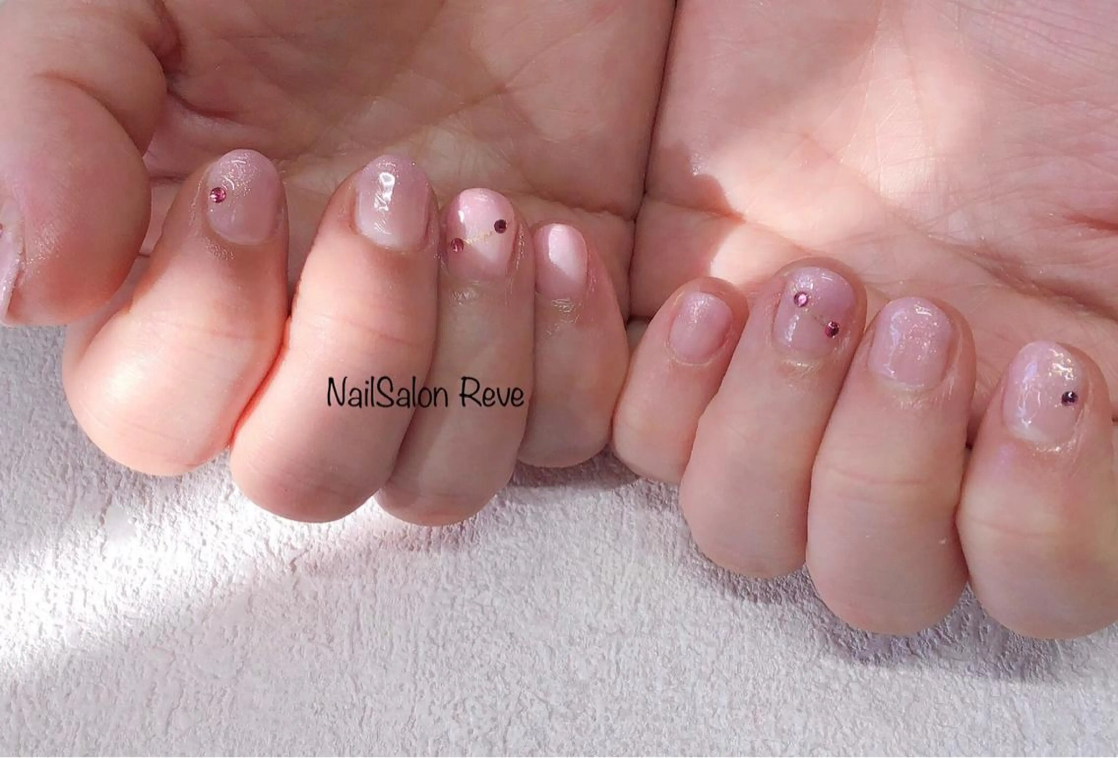 ネイル グラデーション ラメ(グリッター) ピンク 春ネイル ハンドネイル NailSalon Reveのネイルデザイン