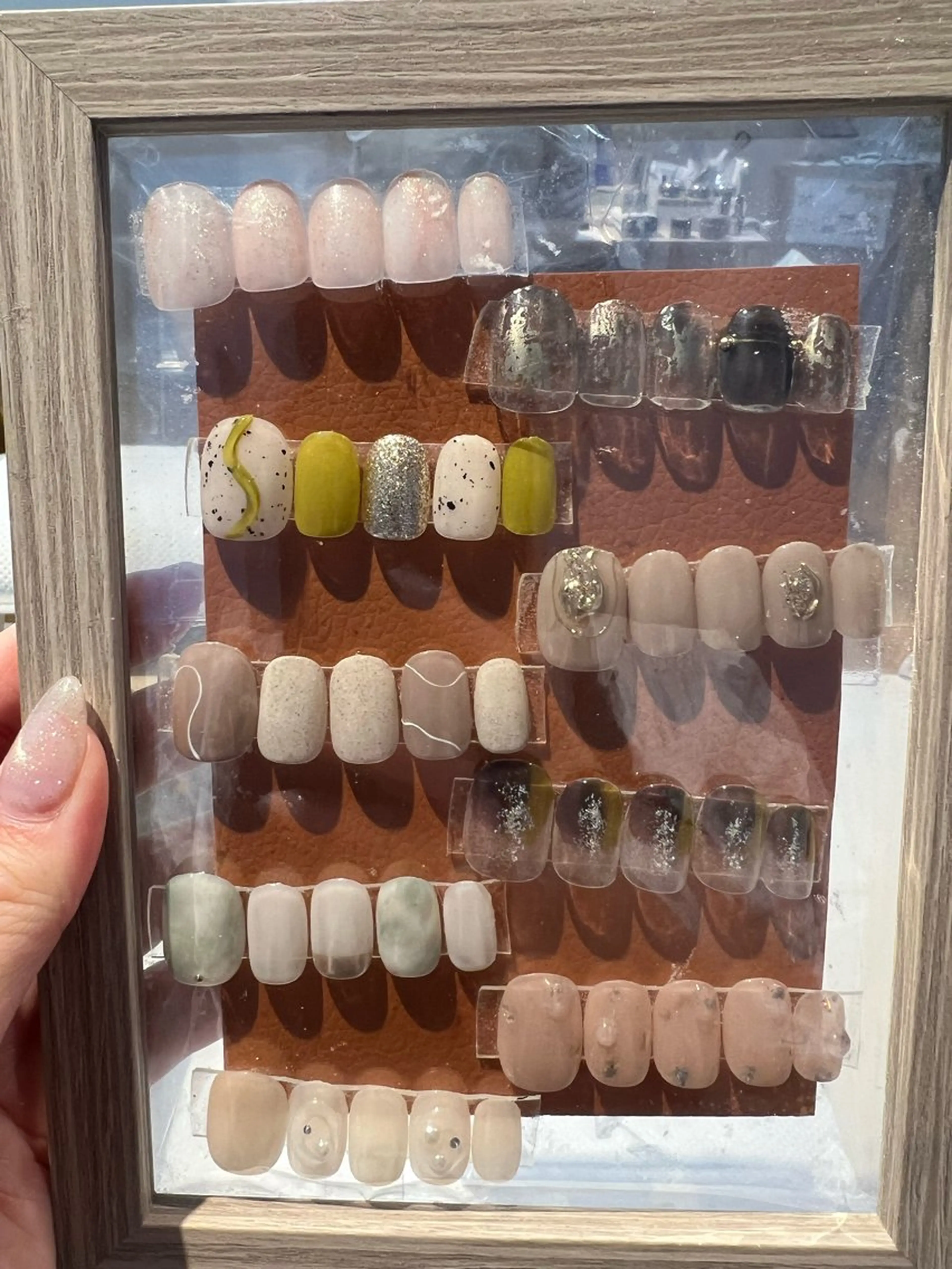 ネイル アートネイル ニュアンスネイル adachi rinoのネイルデザイン