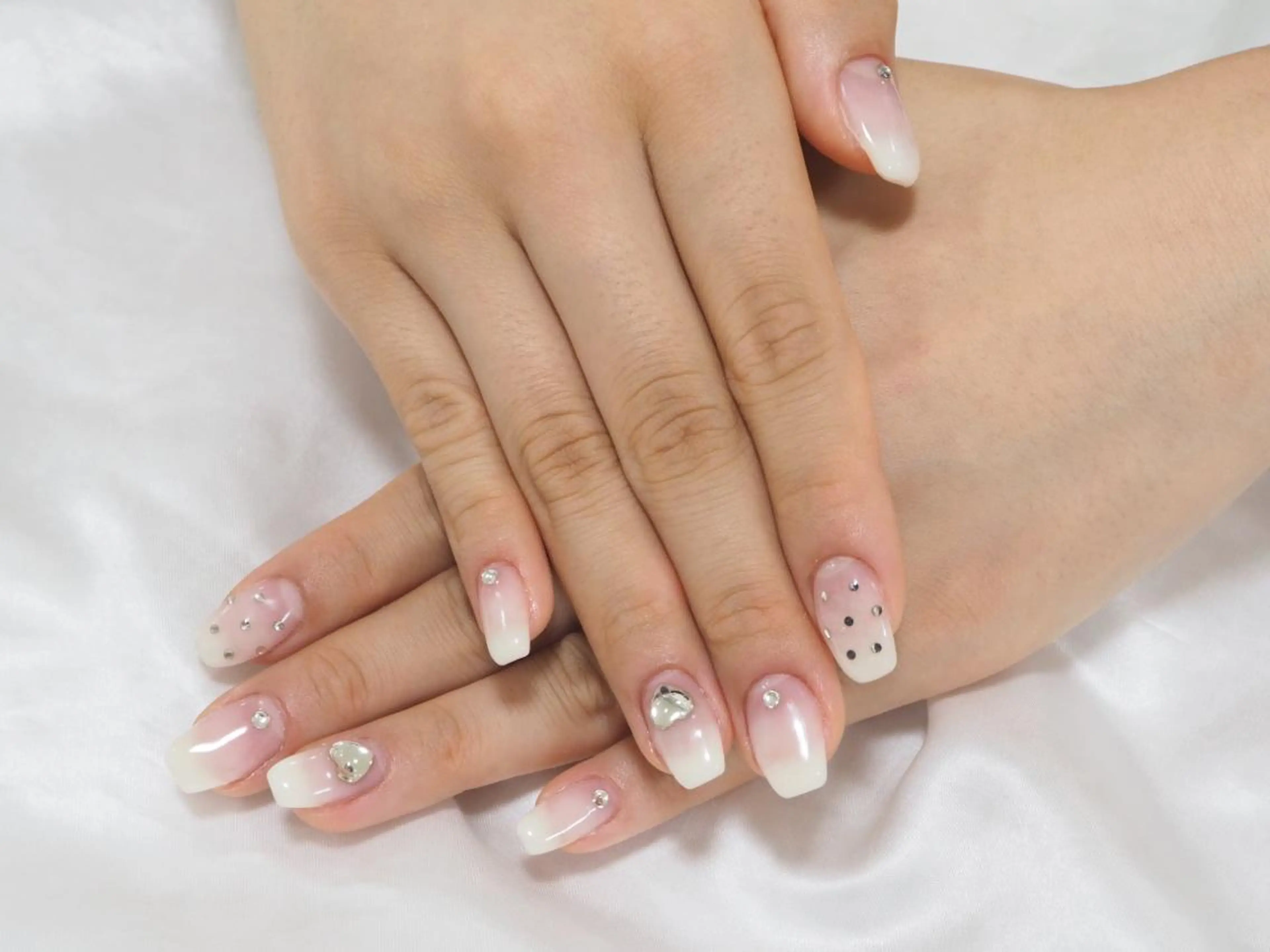 ネイル 魚谷 日菜のネイルデザイン