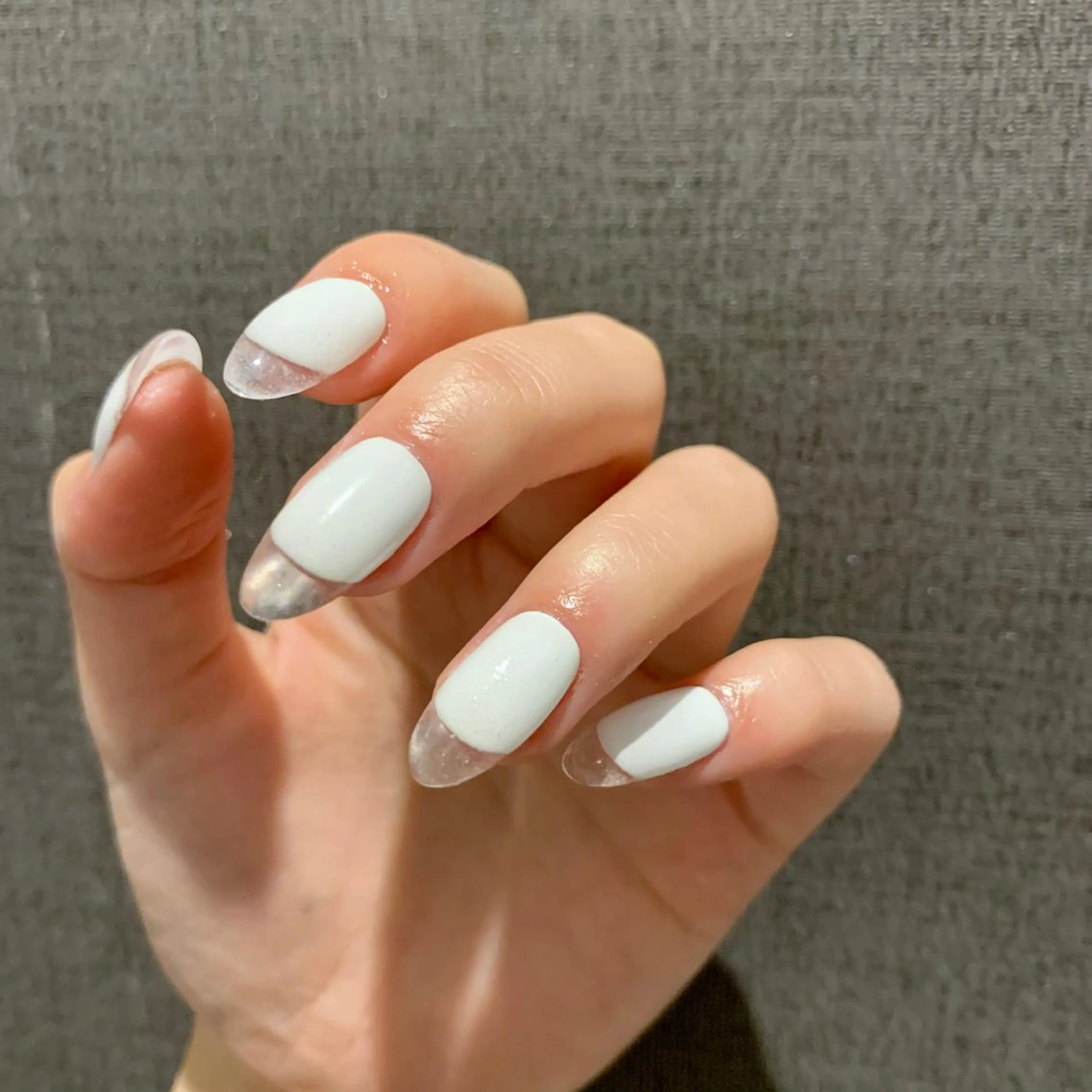 ネイル repos~ルポ~所属・里見 麗のネイルデザイン