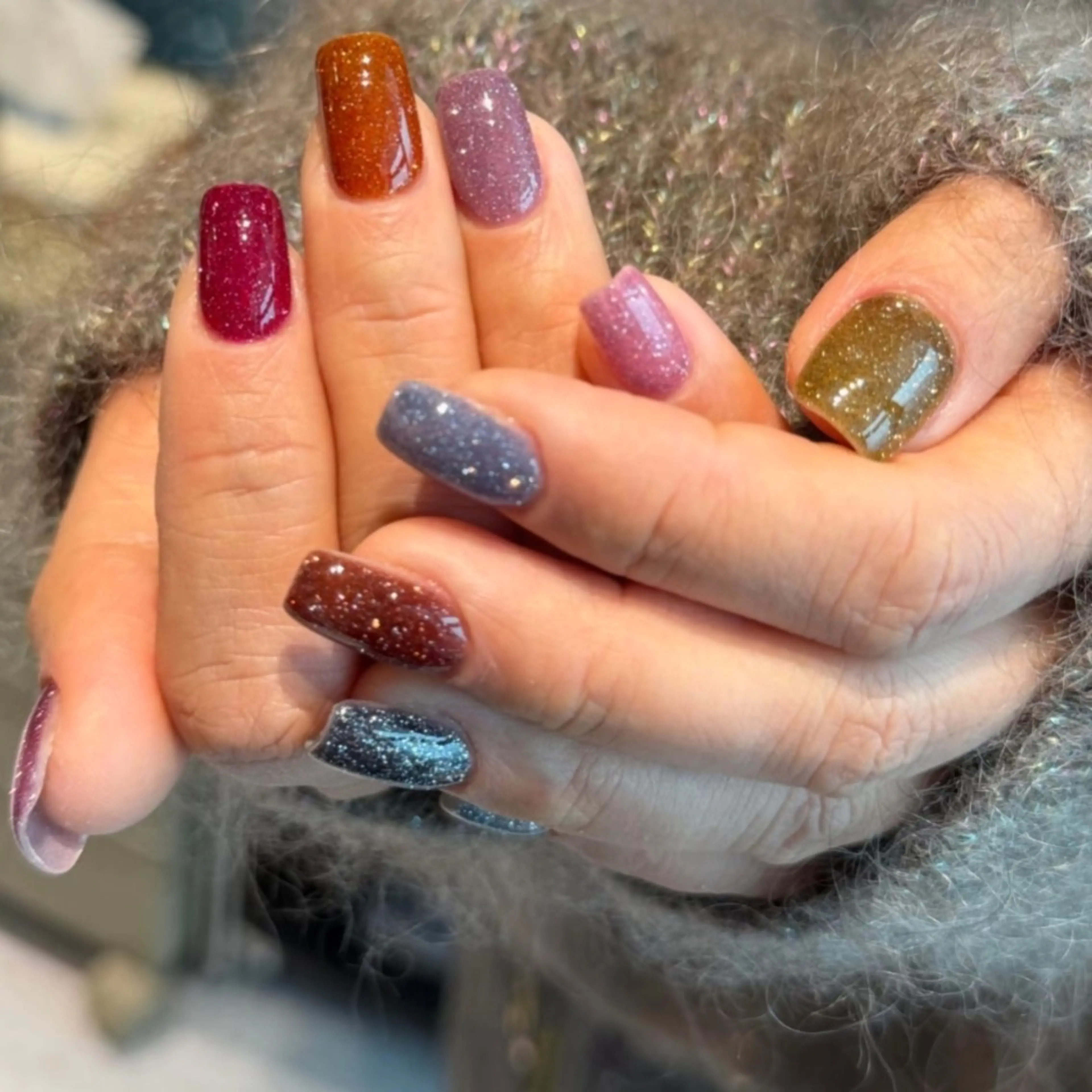 ネイル フレンチネイル キラキラネイル マグネットネイル ニュアンスネイル オフィスネイル ハンドネイル Omina nail オミナのネイルデザイン