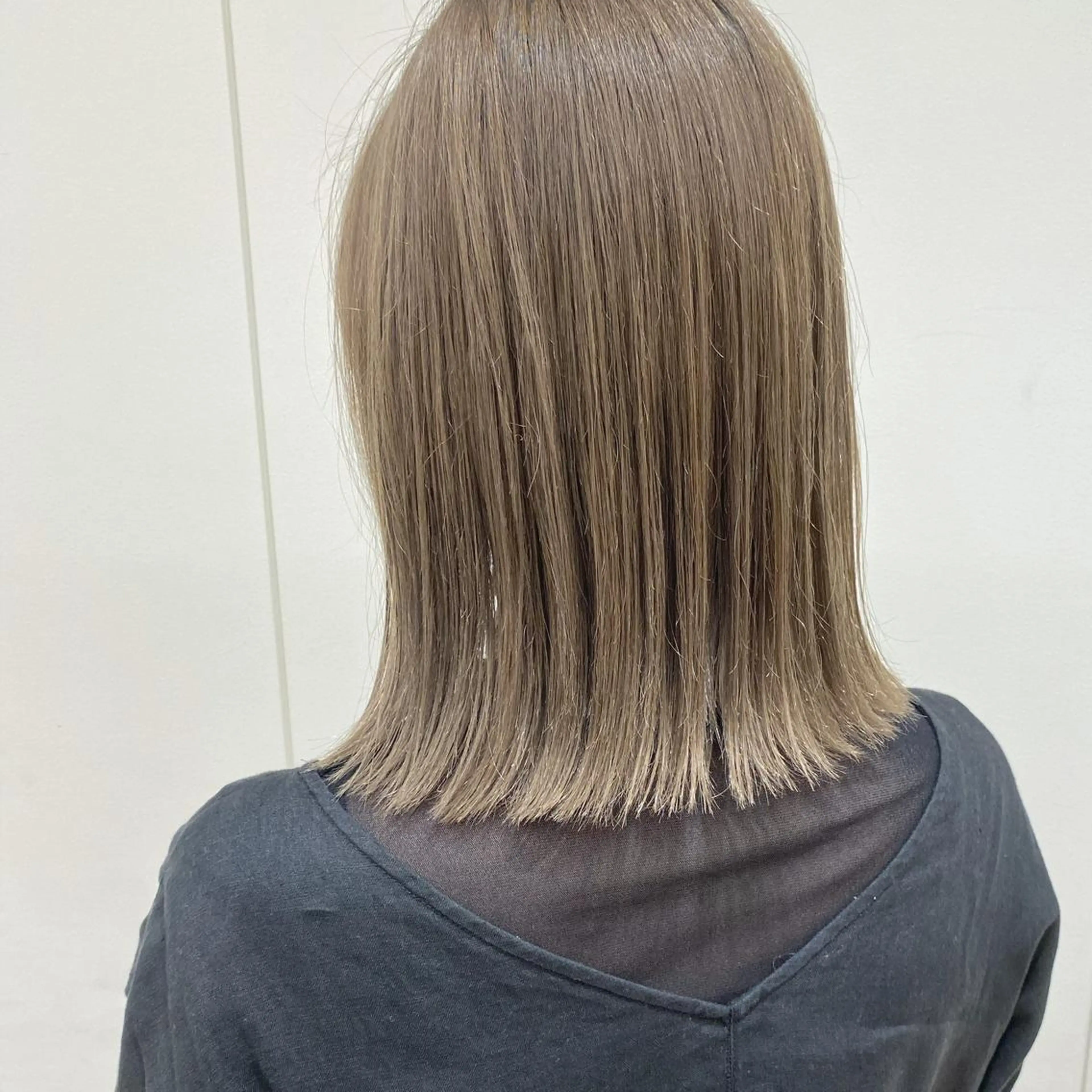 ショート カラー ベージュカラー ボブとパーマの達人 /美容室難民の方是非のヘアスタイル