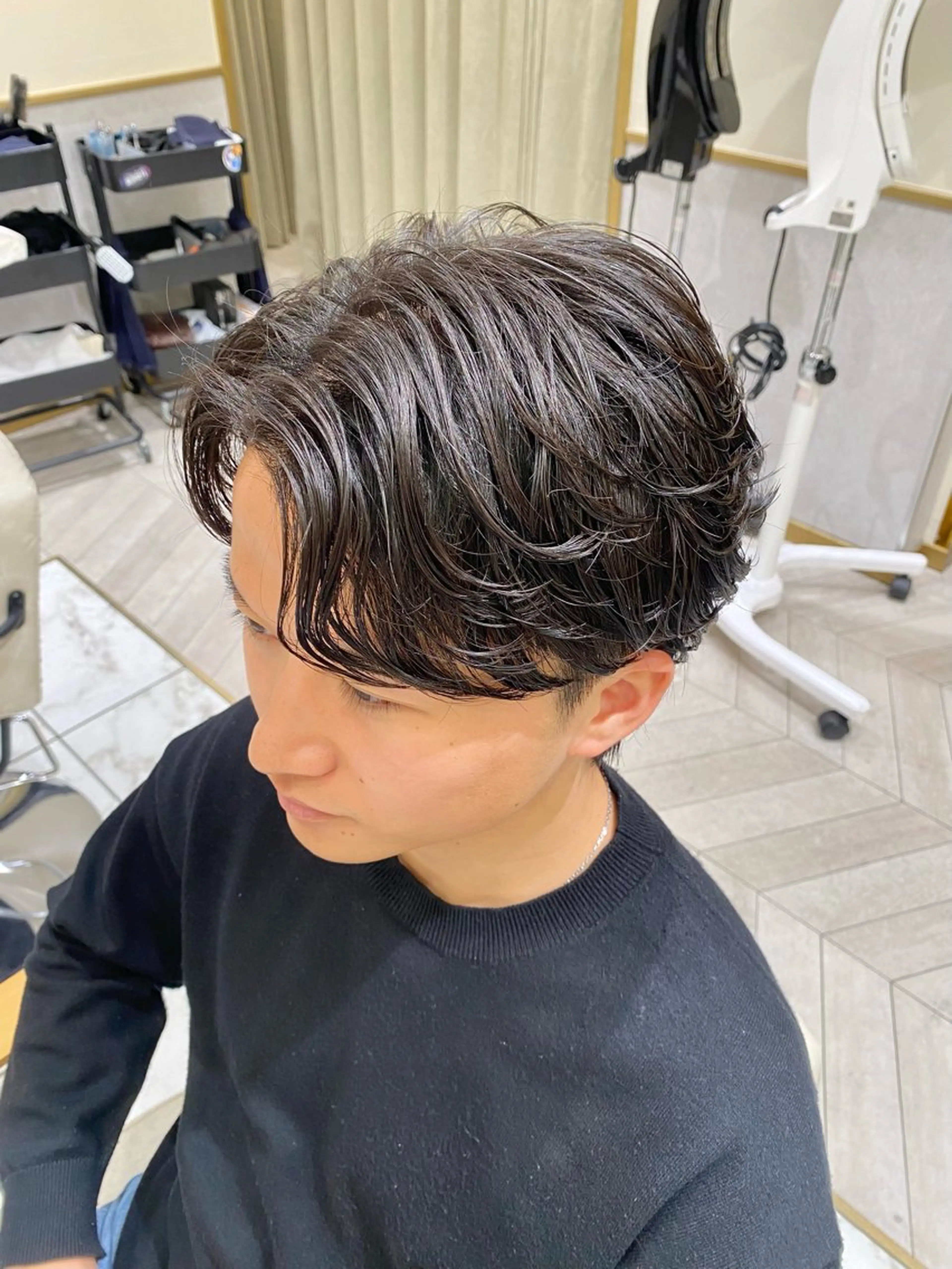 ショート パーマ メンズ 酸スト/フェザー パーマ/三谷海斗のヘアスタイル