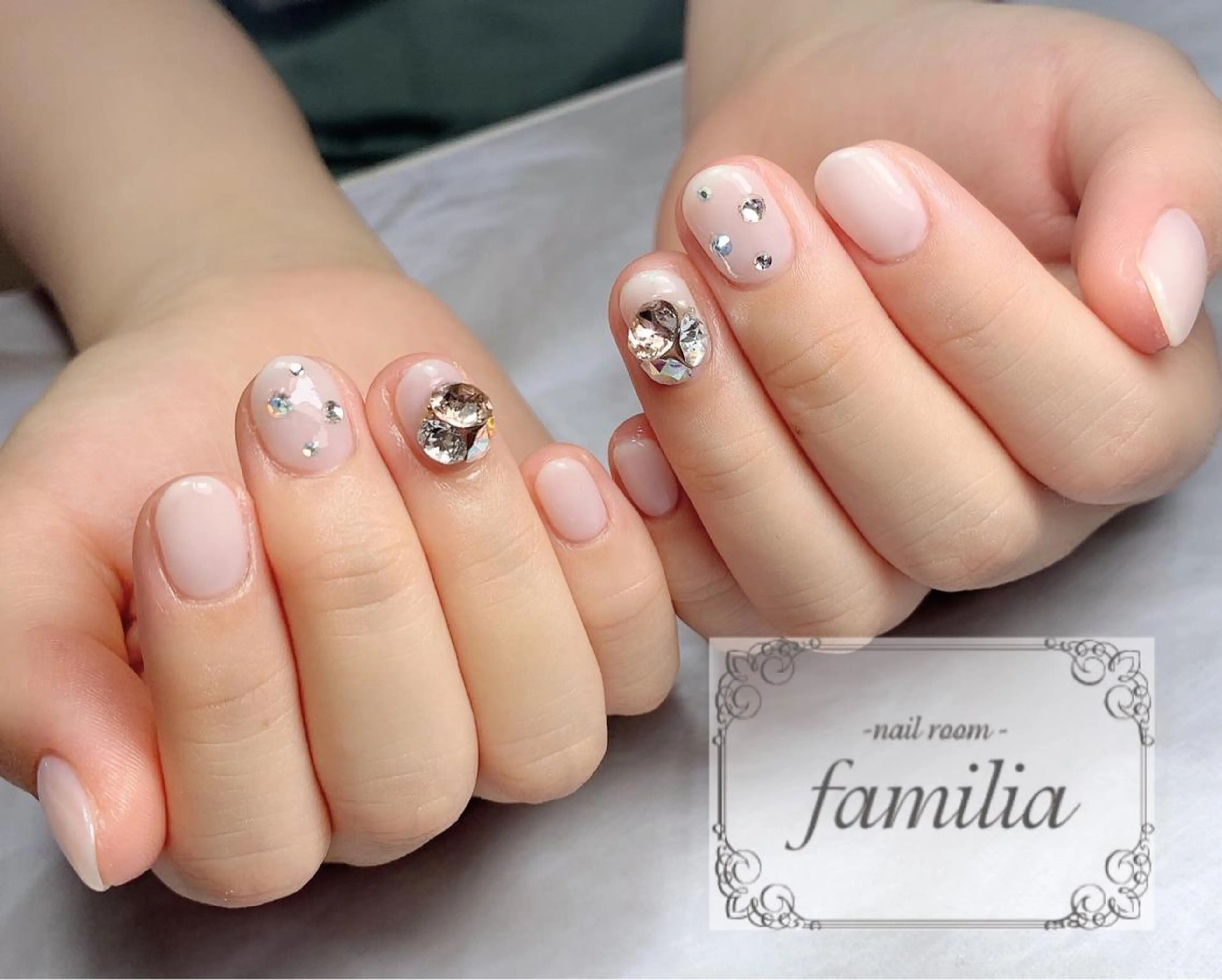 ネイル -nailroom- familiaのネイルデザイン