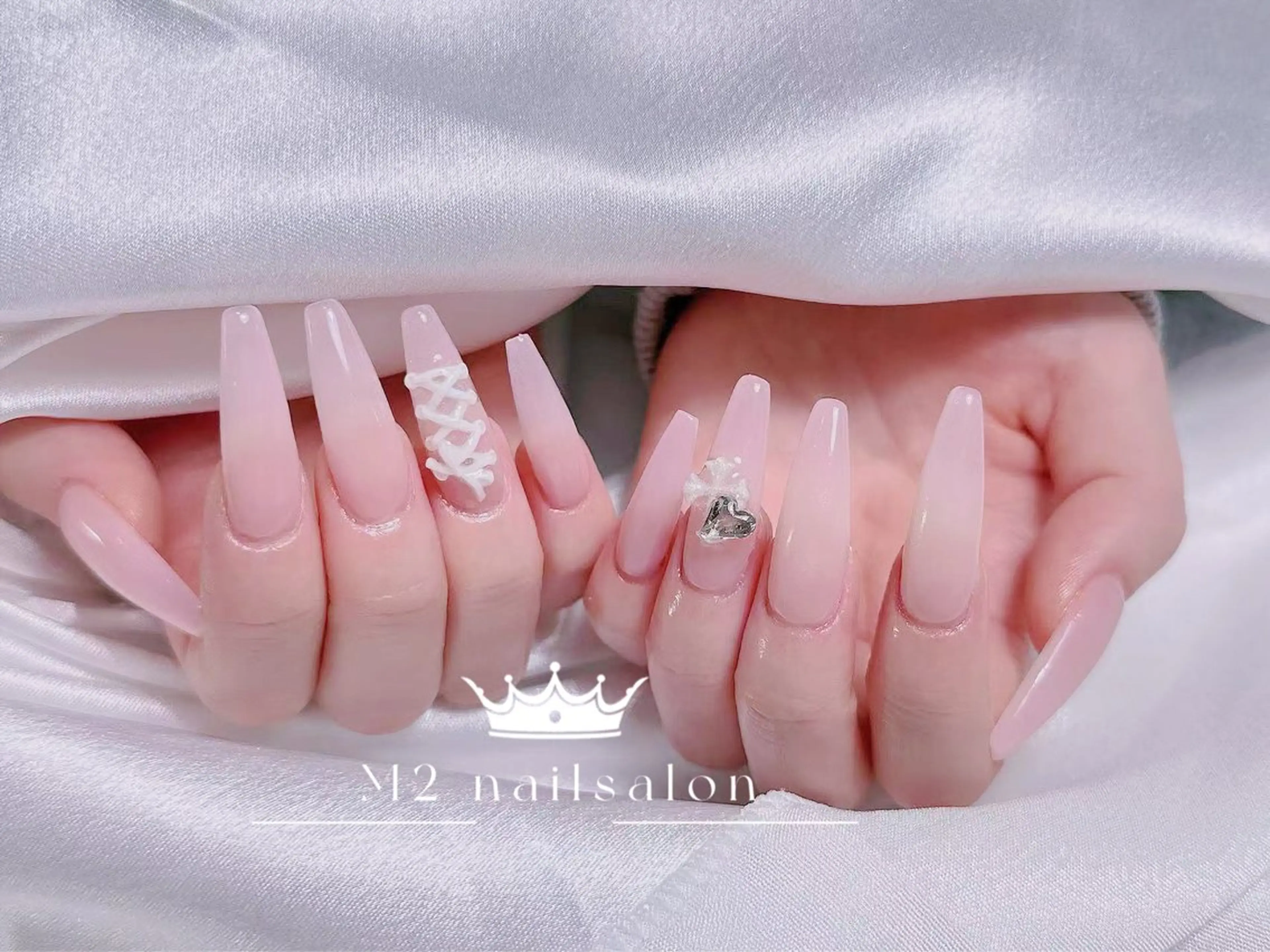 ネイル ジェルネイル マグネットネイル パラジェル バレンタイン ワンホンネイル ハンドネイル 長さだし専門店 M2　rikaのネイルデザイン