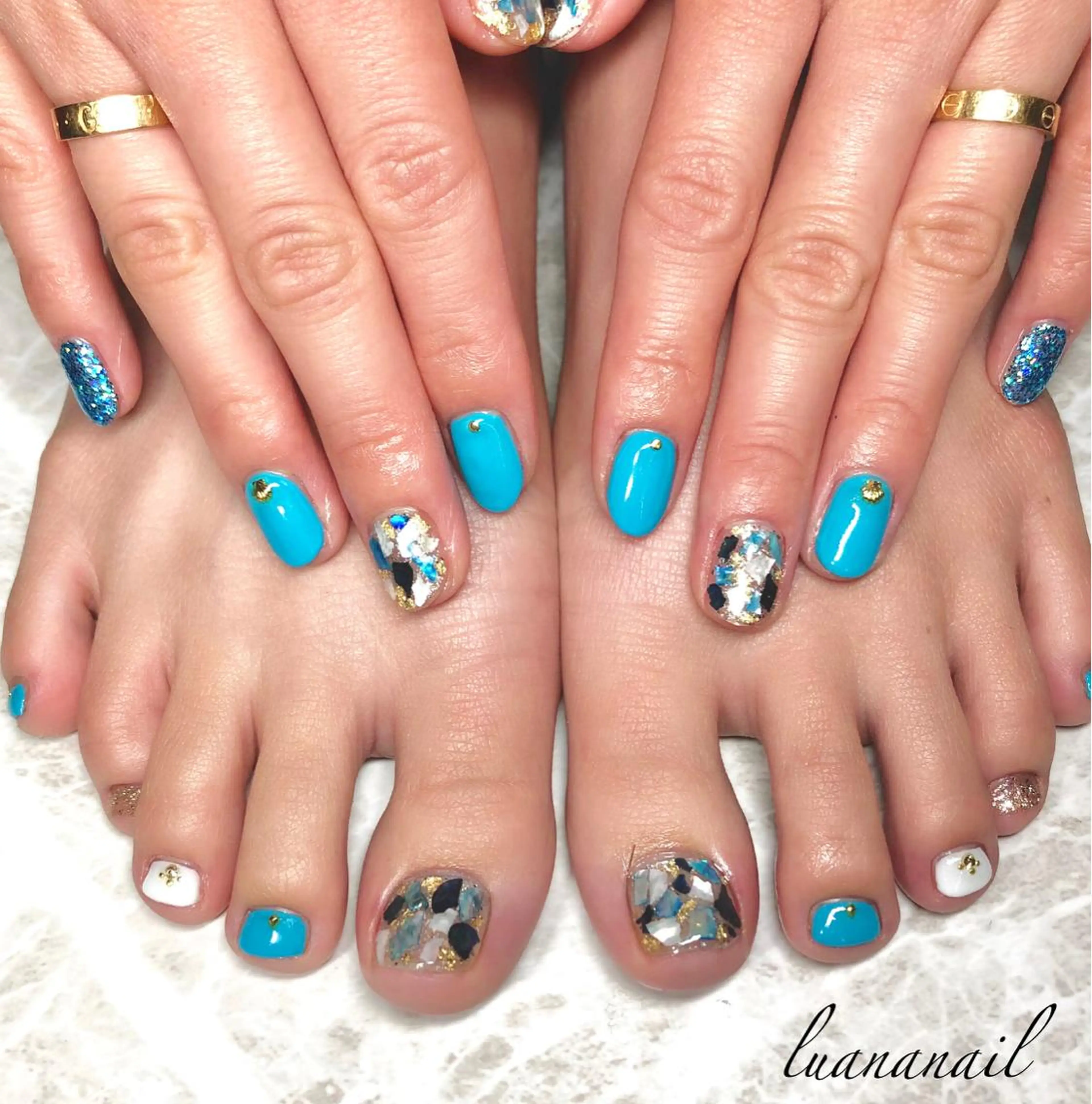 ネイル フットネイル おそろいネイル フットネイル luana nailのネイルデザイン