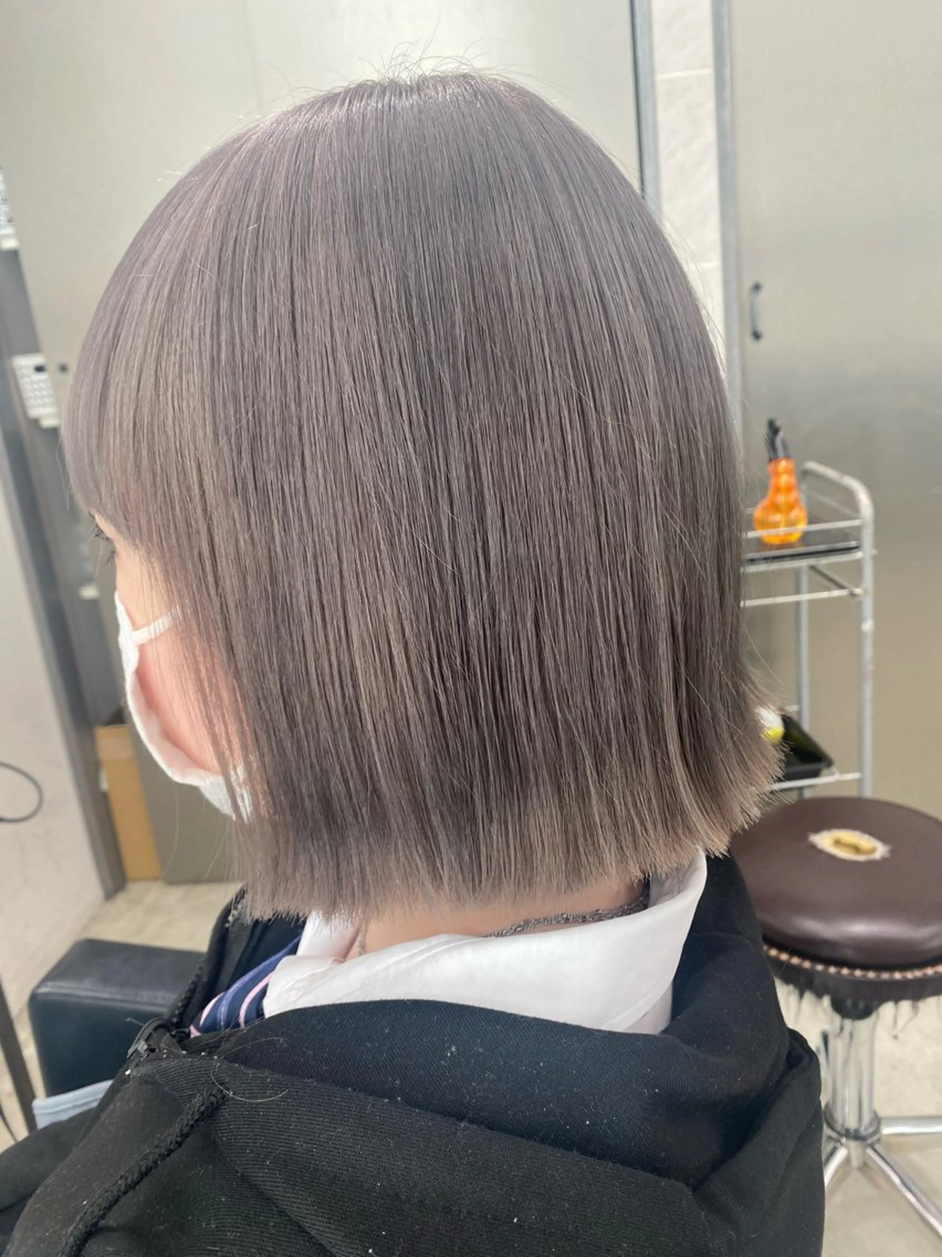 ショート ボブレイヤー アッシュ ケアカラー ボブ レイヤーカット ピンク/ベージュ /似合わせ/田島百華のヘアスタイル